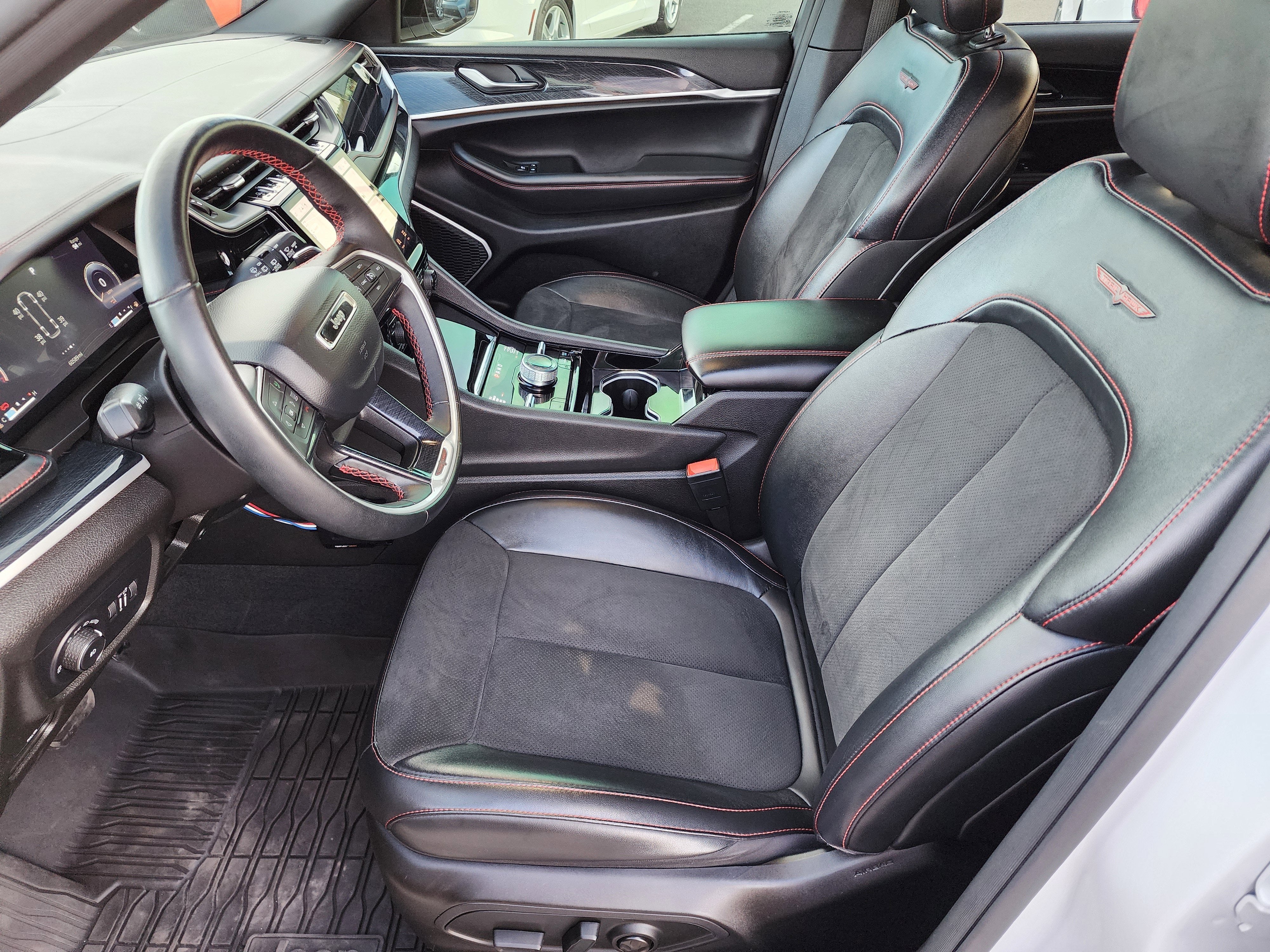 2022 Jeep Grand Cherokee Trailhawk