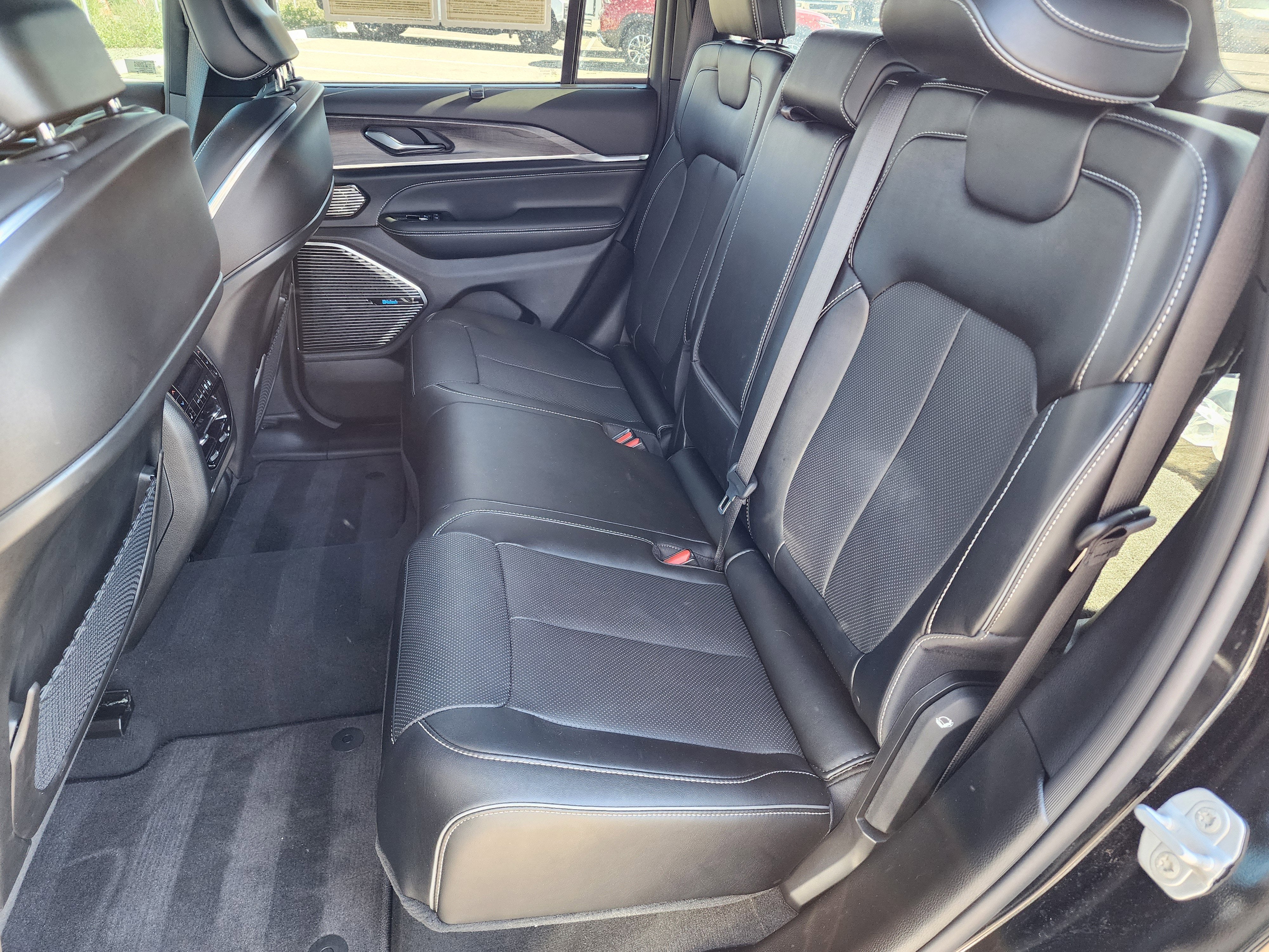 2024 Jeep Grand Cherokee 4xe Overland