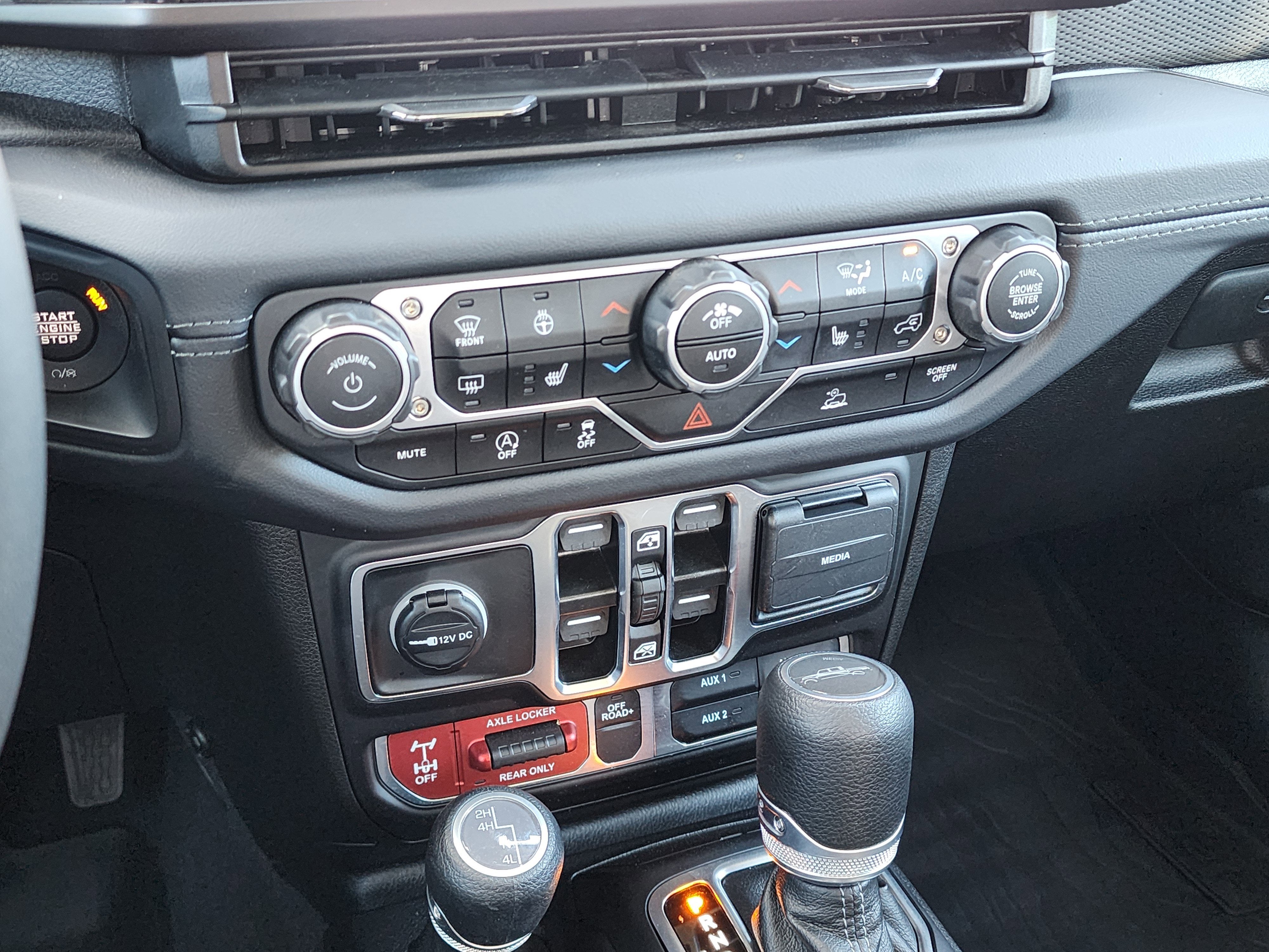 2025 Jeep Gladiator Mojave 4x4