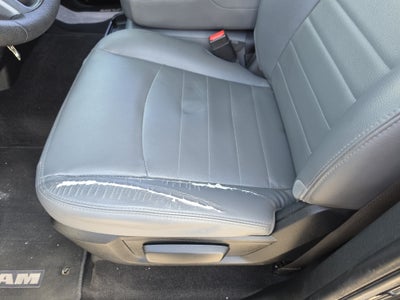 2017 RAM 1500 Express Crew Cab 4x4 5'7" Box