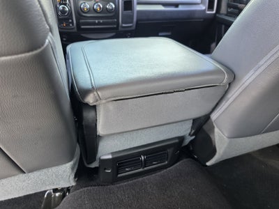 2017 RAM 1500 Express Crew Cab 4x4 5'7" Box