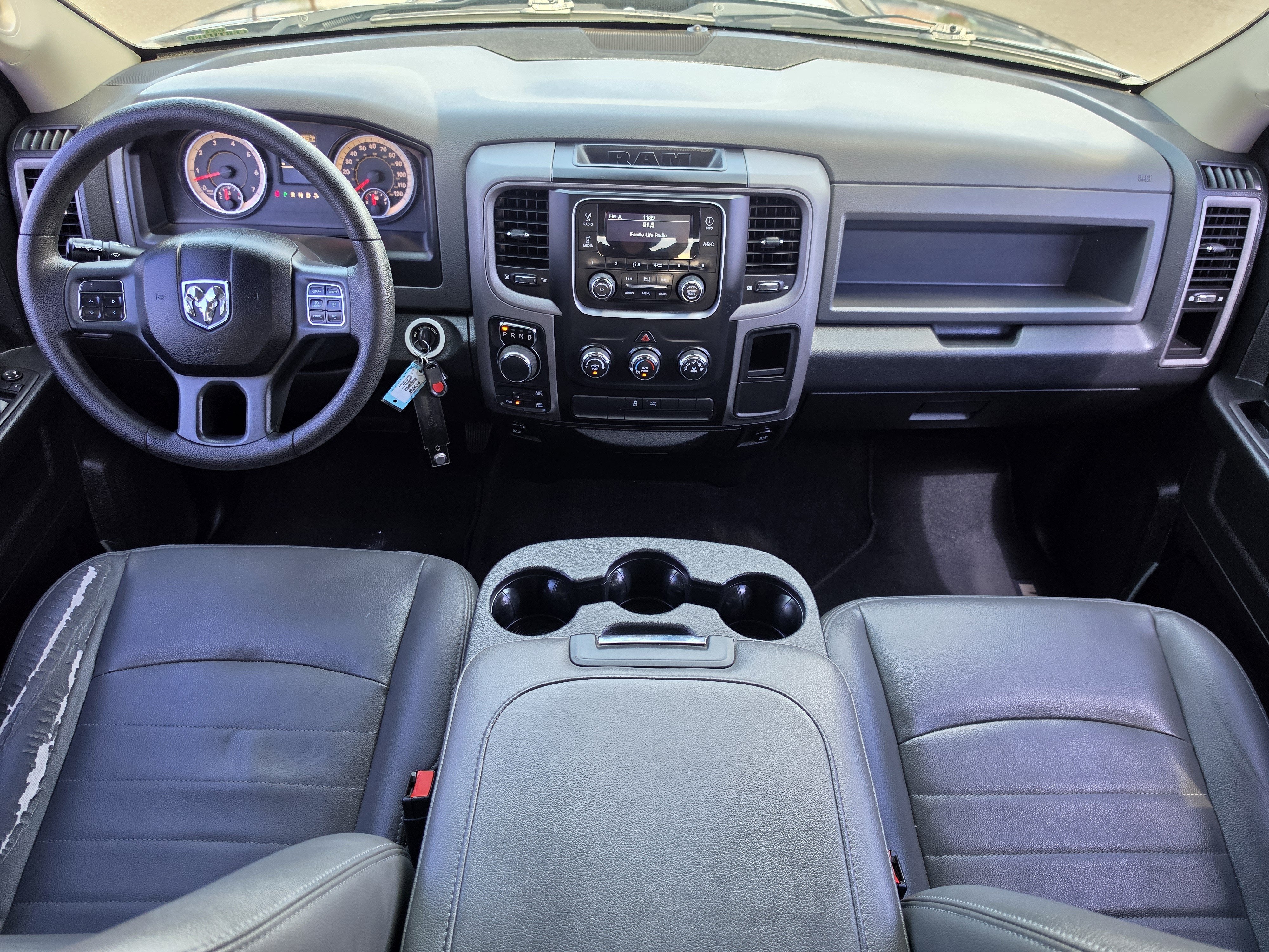 2017 RAM 1500 Express Crew Cab 4x4 5'7" Box