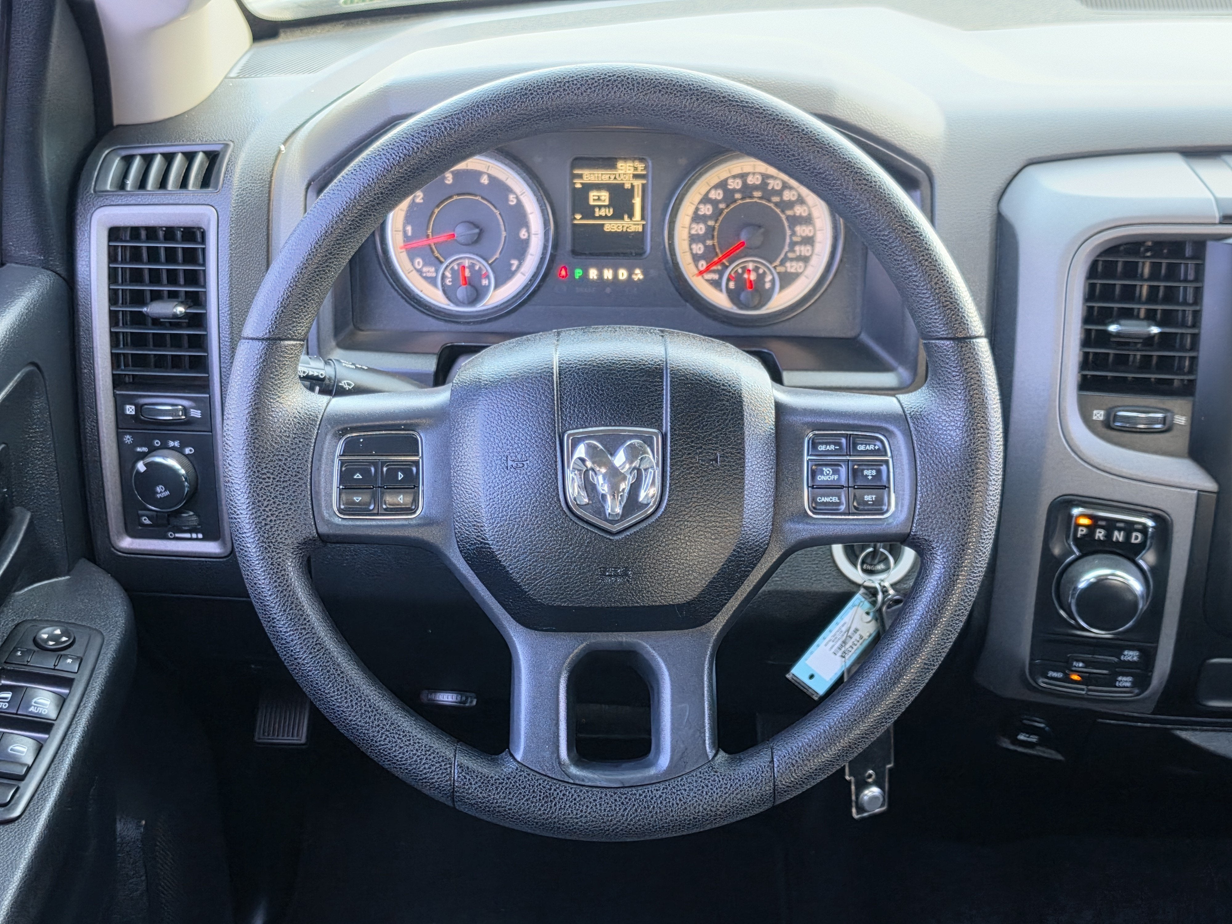 2017 RAM 1500 Express Crew Cab 4x4 5'7" Box