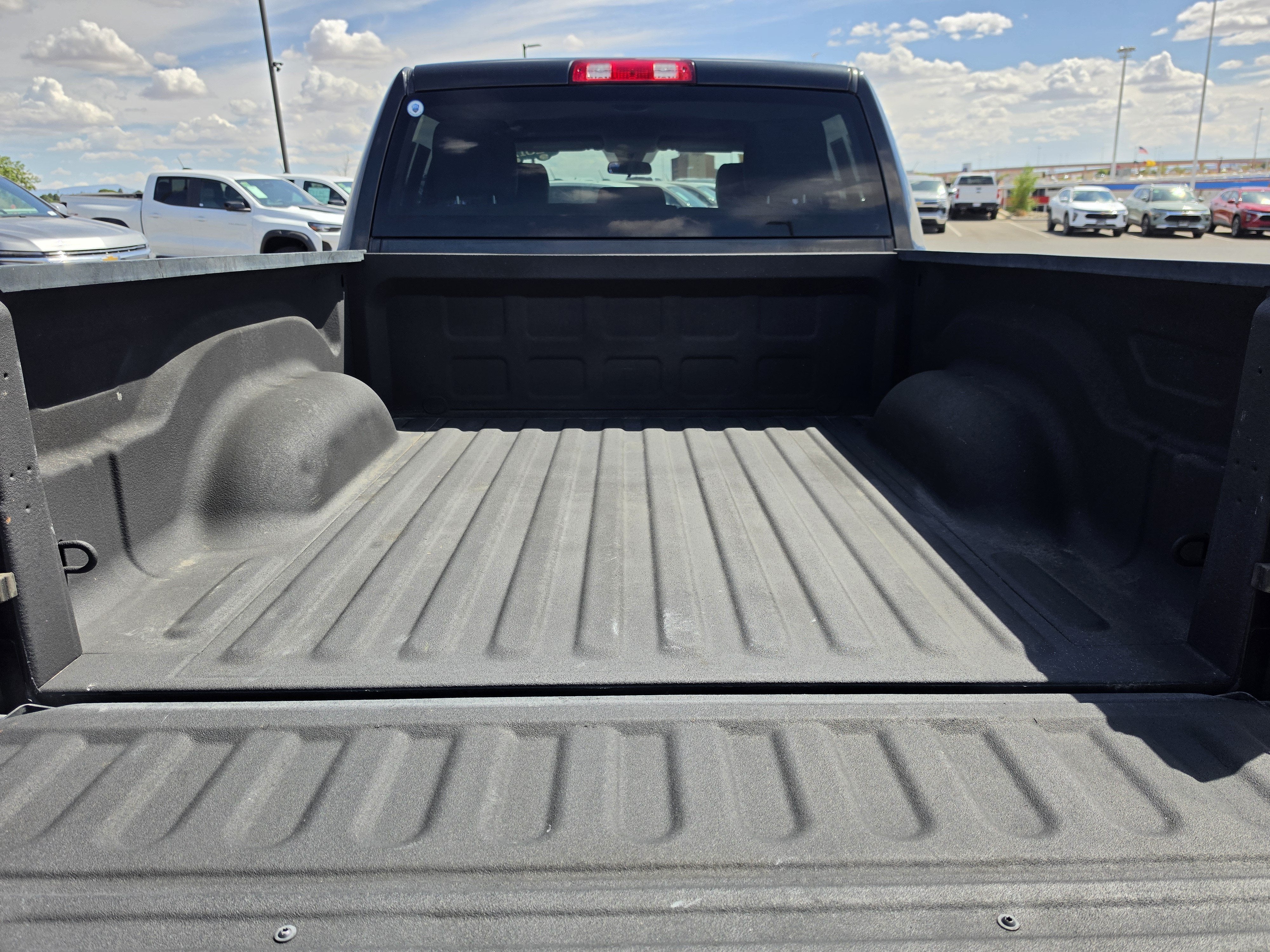 2017 RAM 1500 Express Crew Cab 4x4 5'7" Box