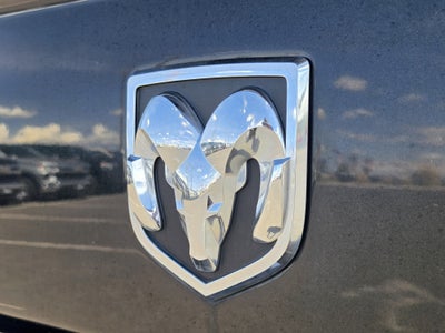 2017 RAM 1500 Express Crew Cab 4x4 5'7" Box