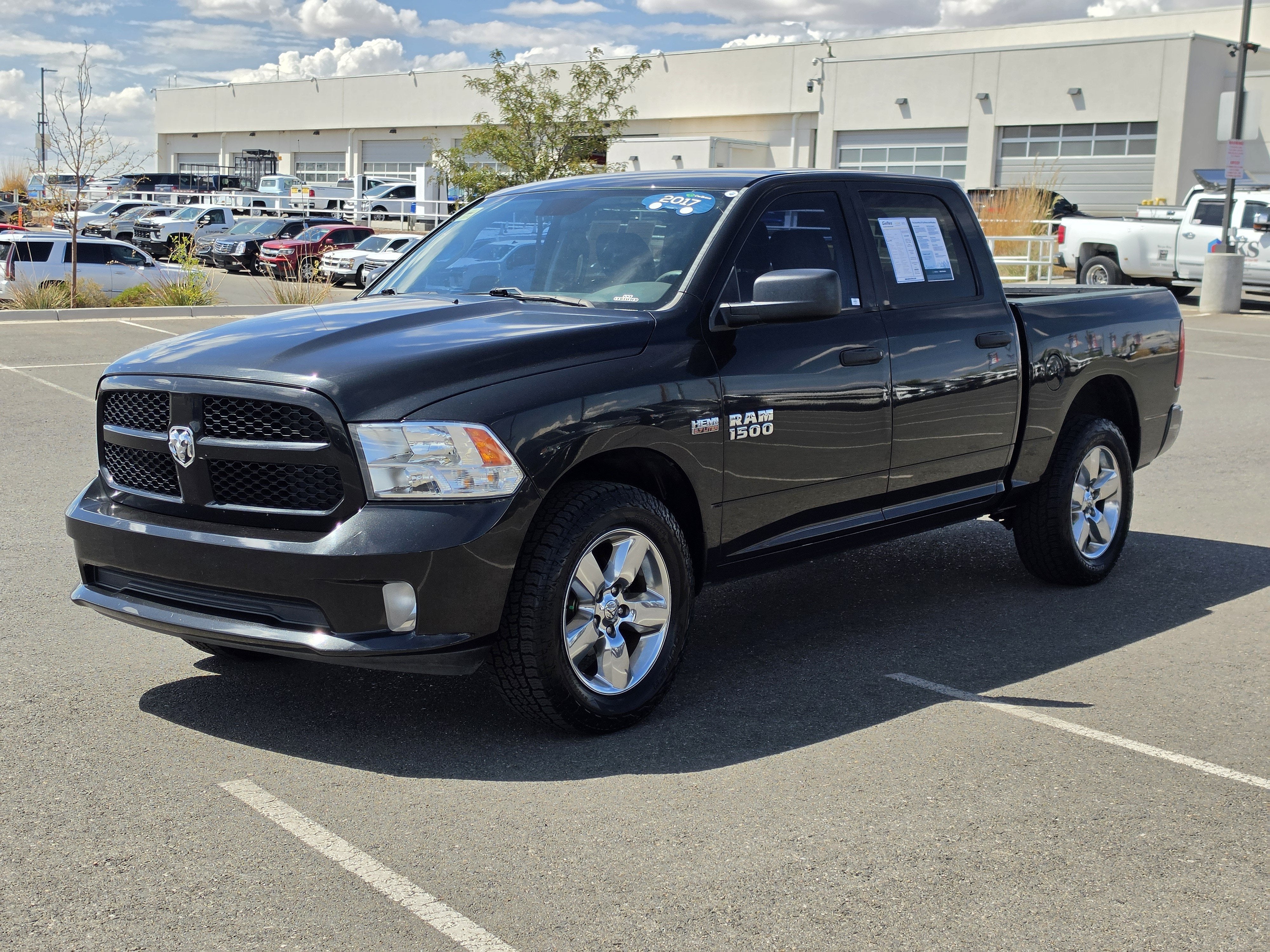 2017 RAM 1500 Express Crew Cab 4x4 5'7" Box