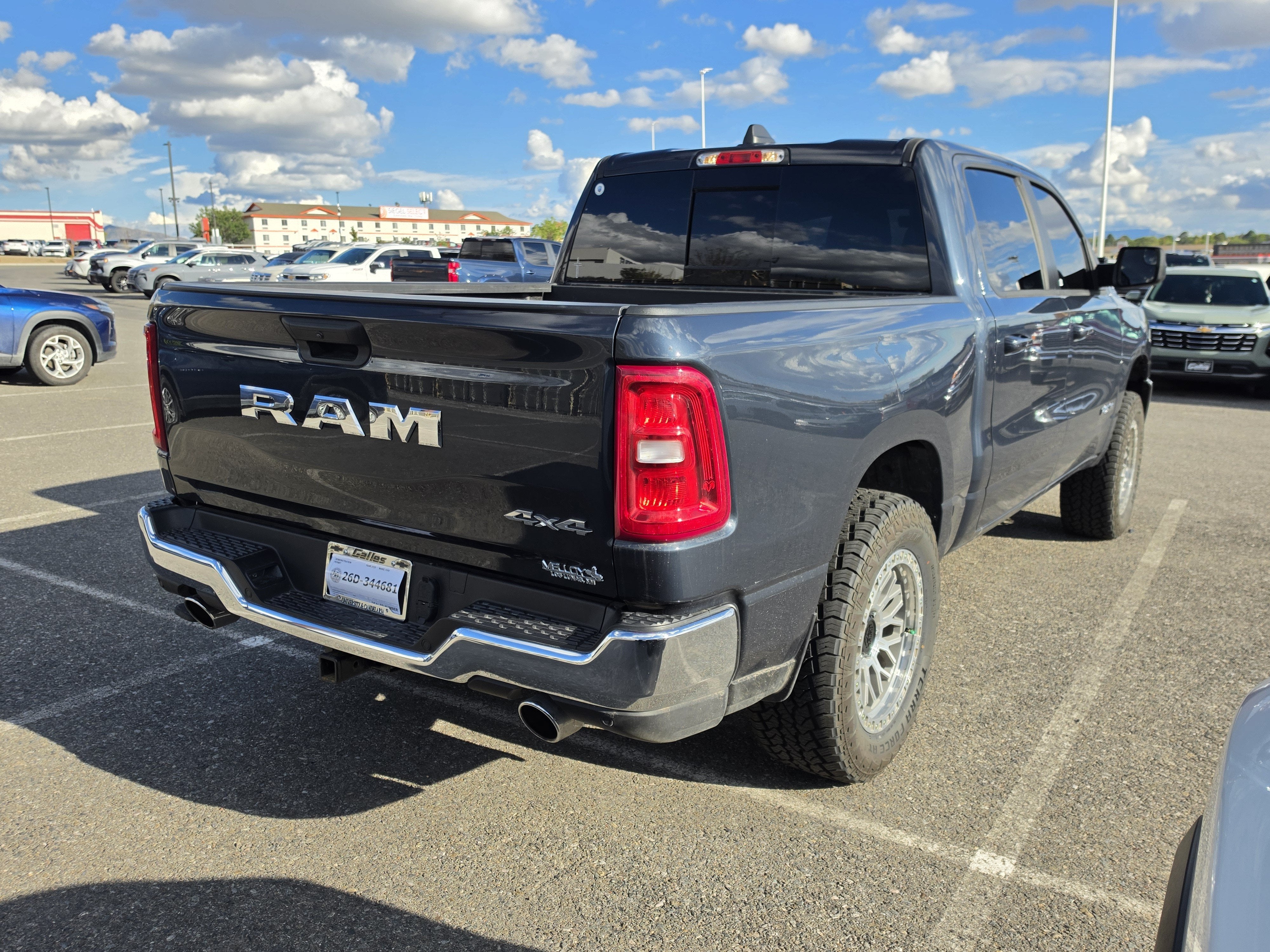 2026 RAM 1500 Tradesman Crew Cab 4x4 5'7" Box