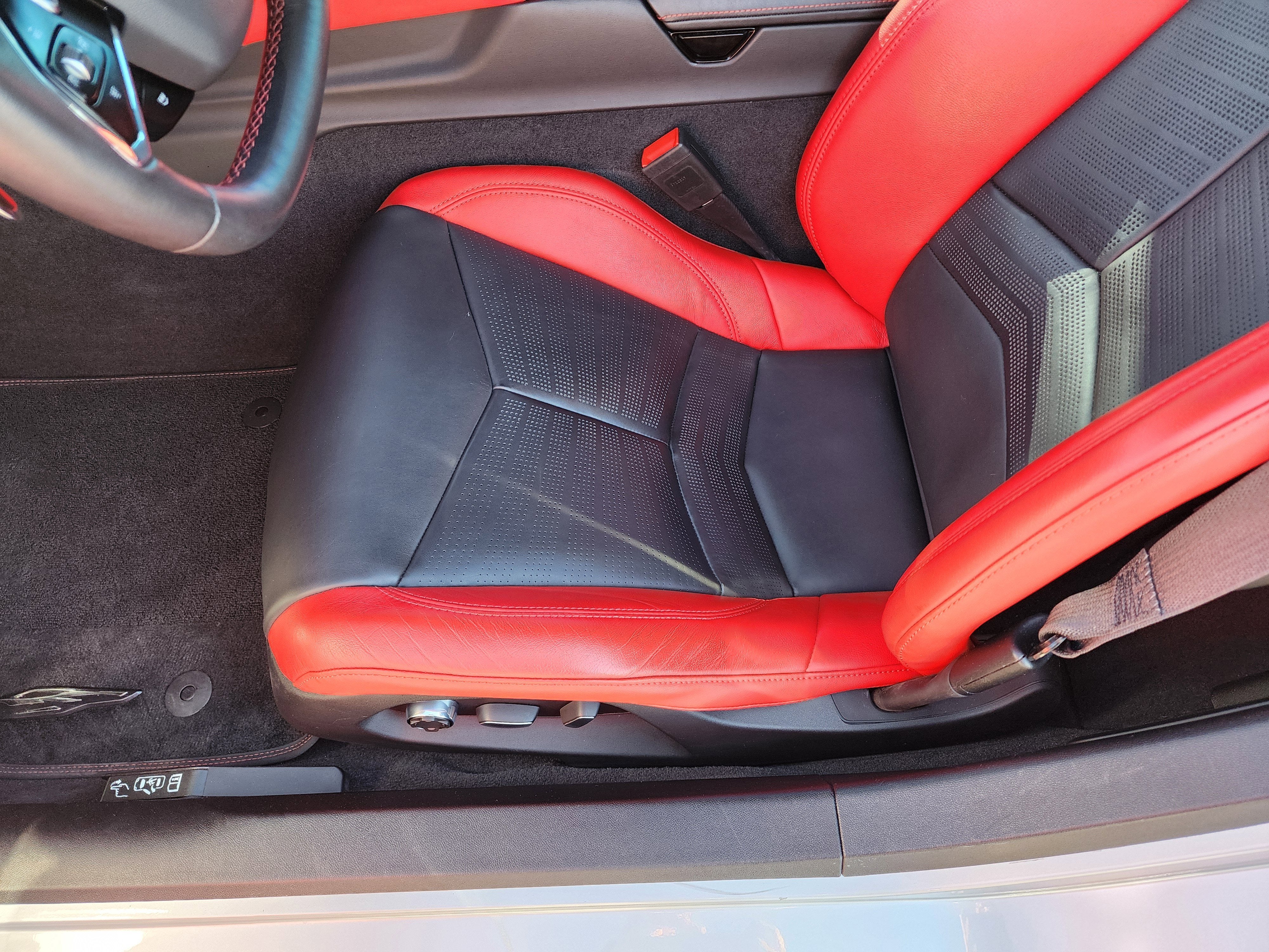 2020 Chevrolet Corvette Stingray 2LT