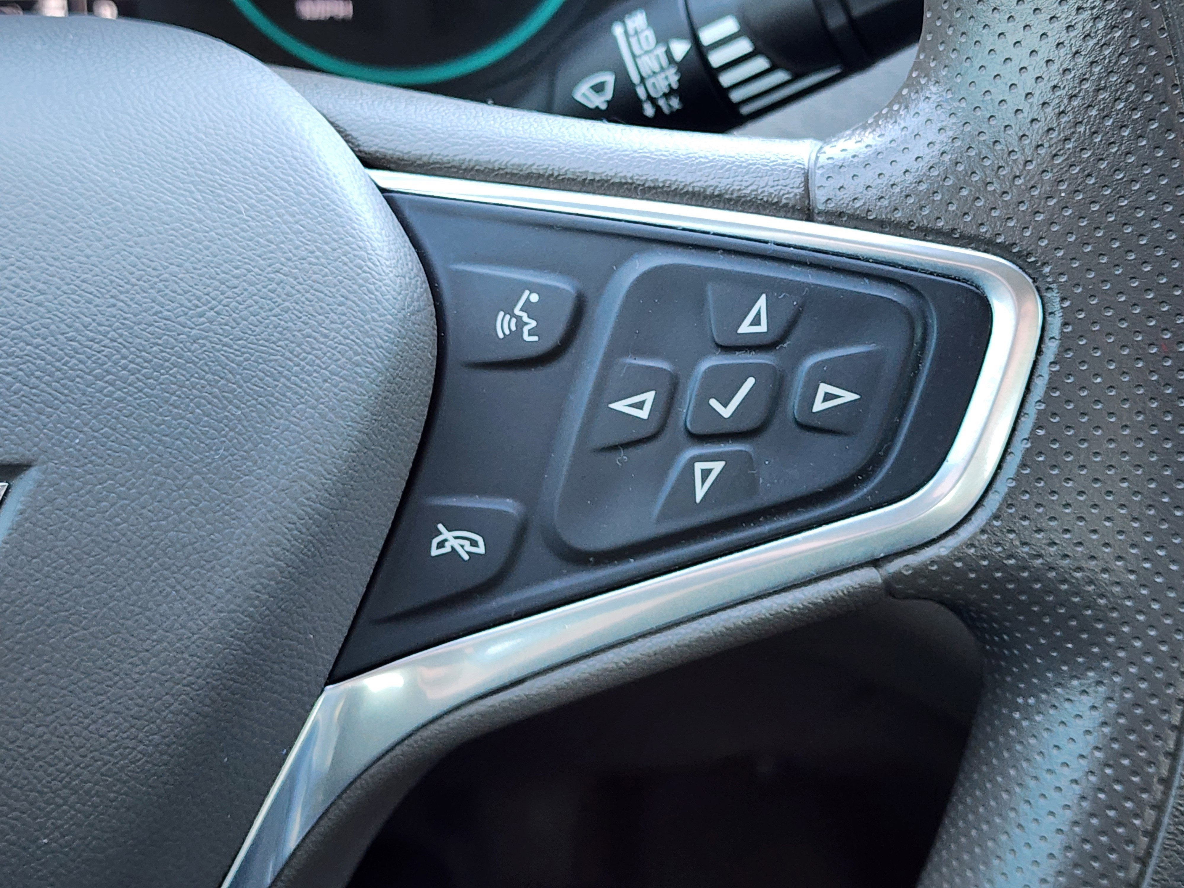 2023 Chevrolet Malibu LS