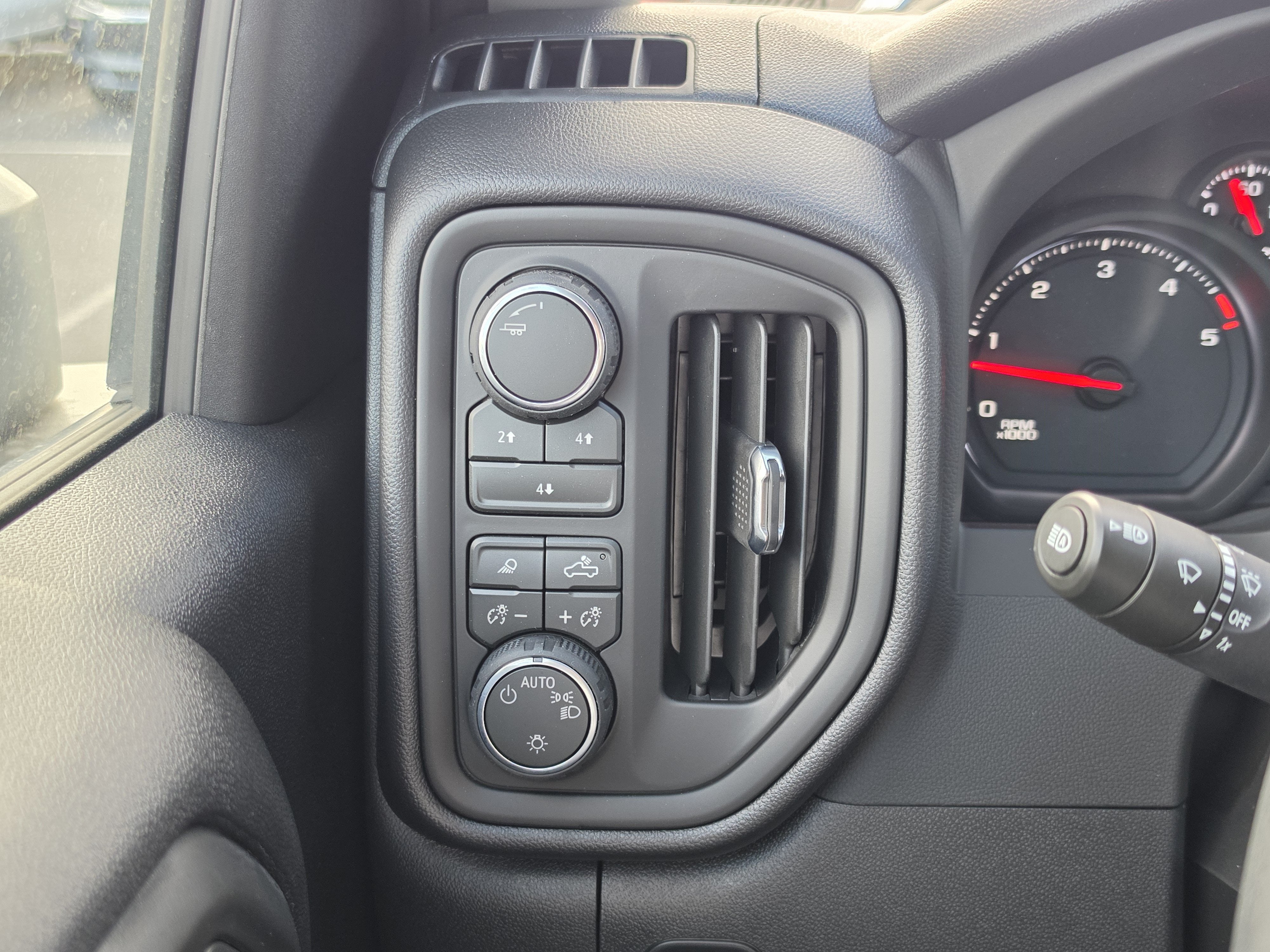 2026 Chevrolet Silverado 3500 HD WT DRW