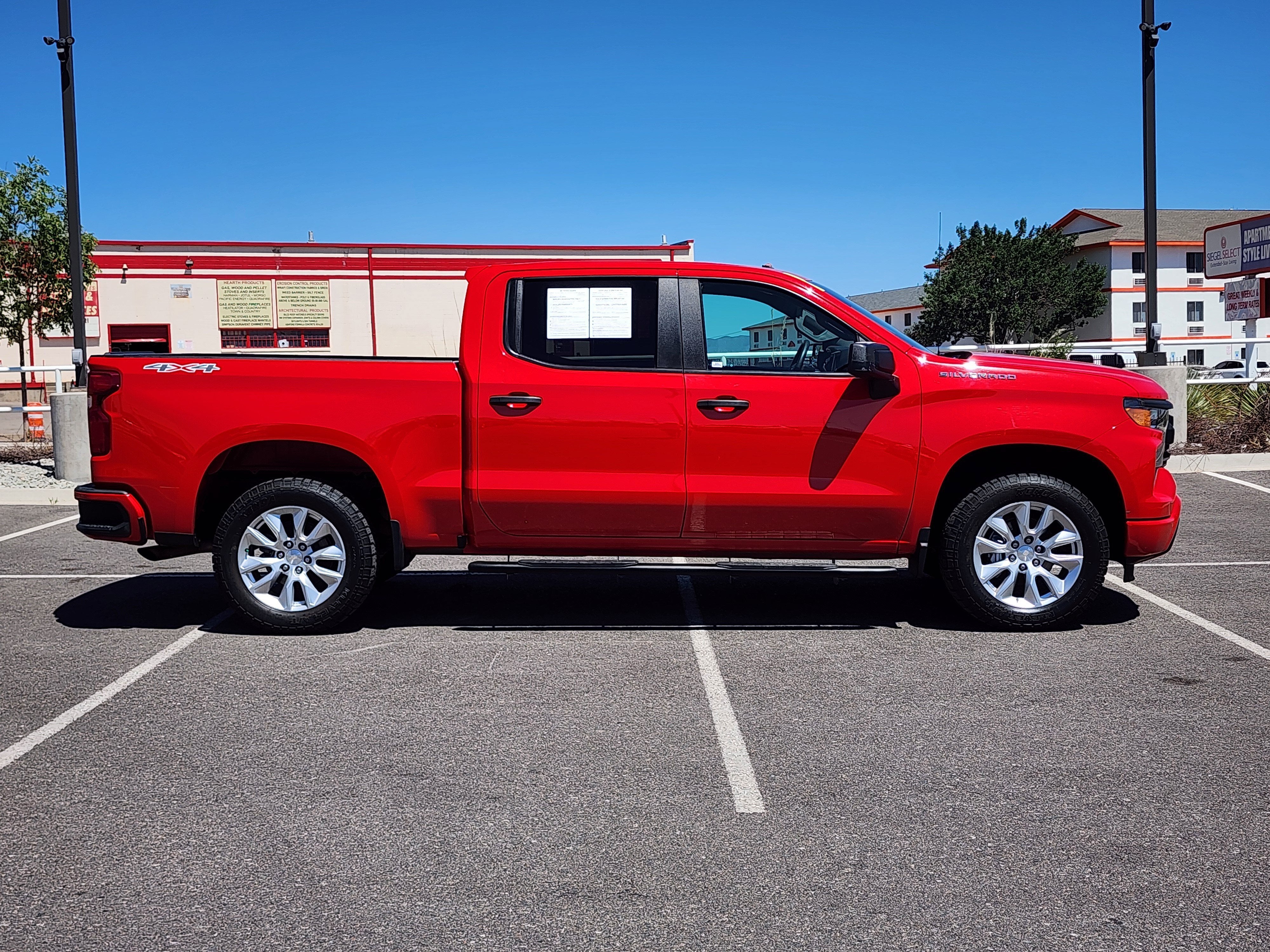 2022 Chevrolet Silverado 1500 Custom