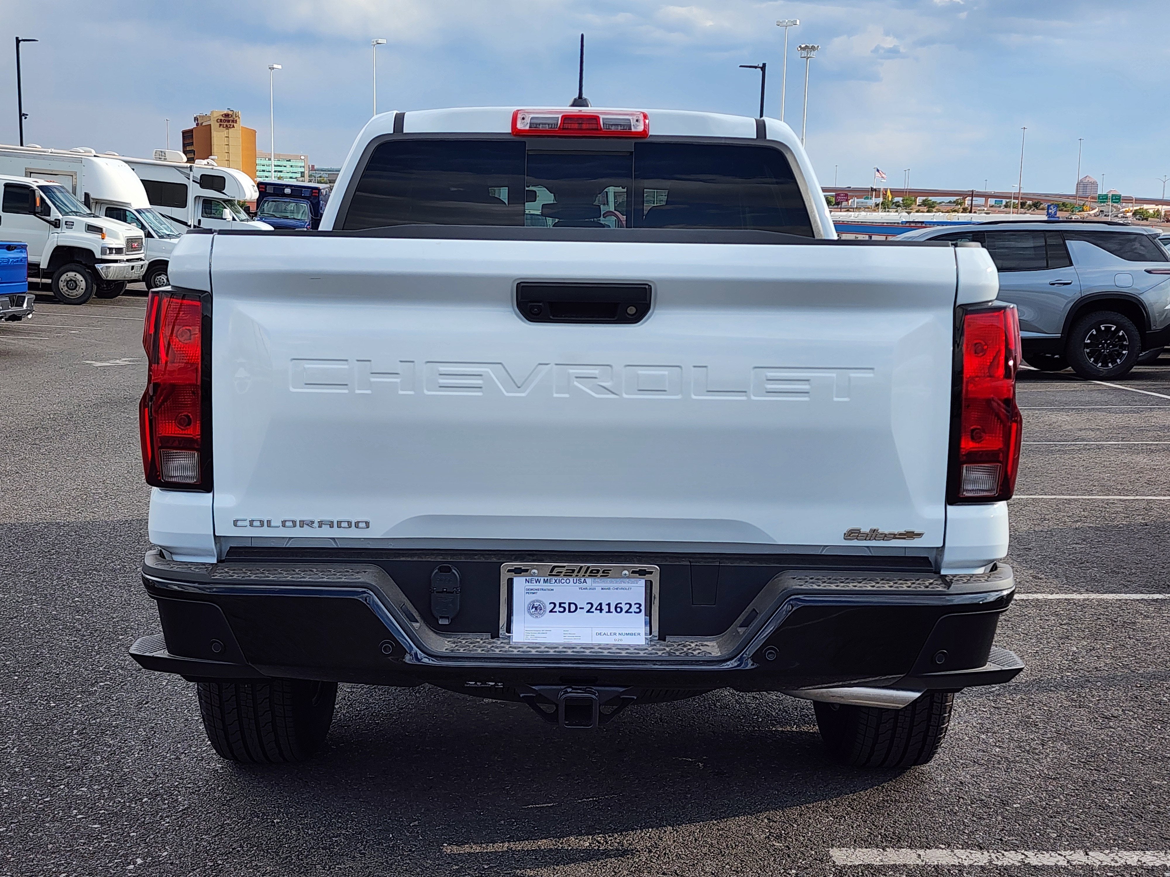 2025 Chevrolet Colorado WT/LT