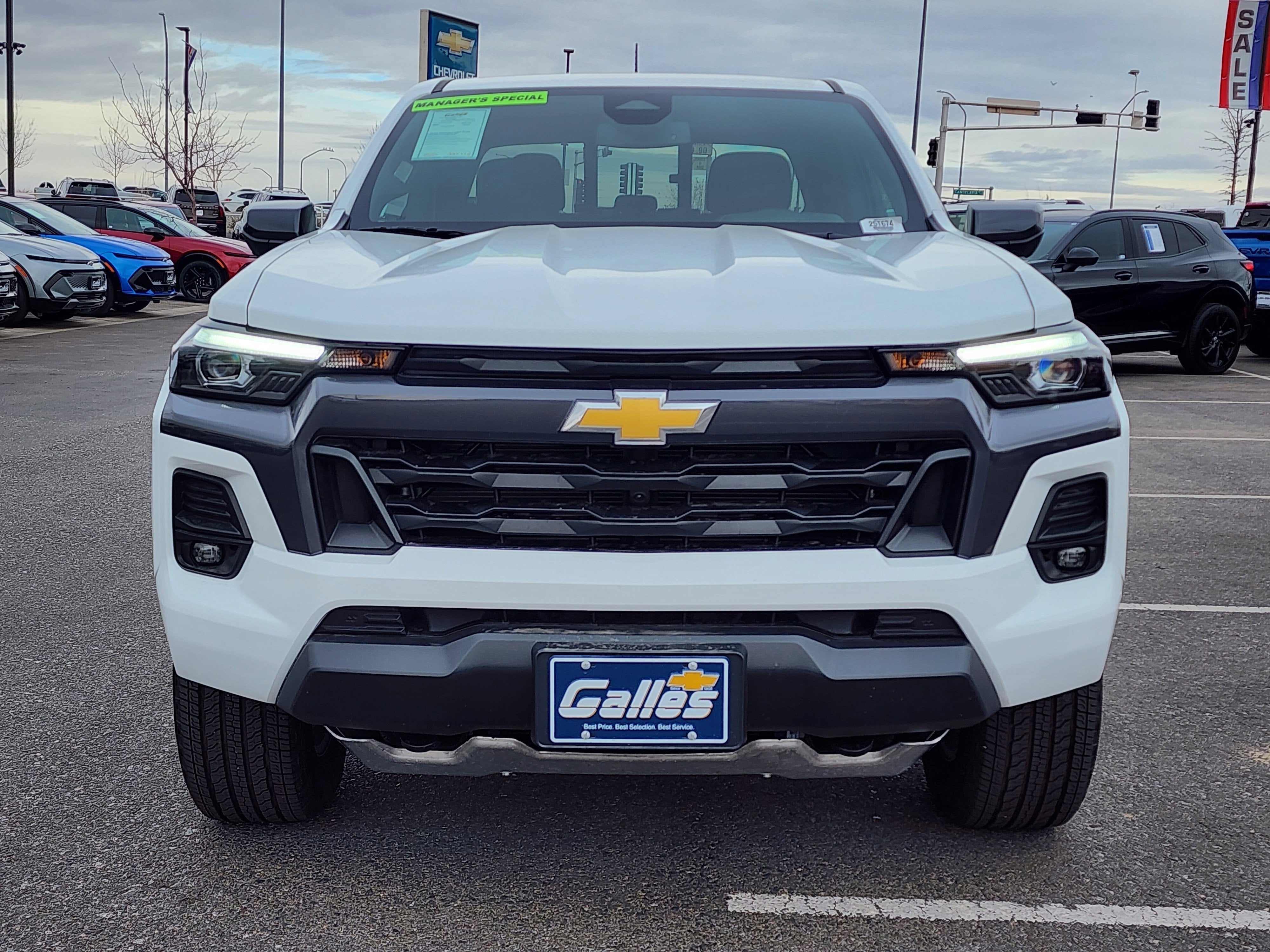 2025 Chevrolet Colorado WT/LT
