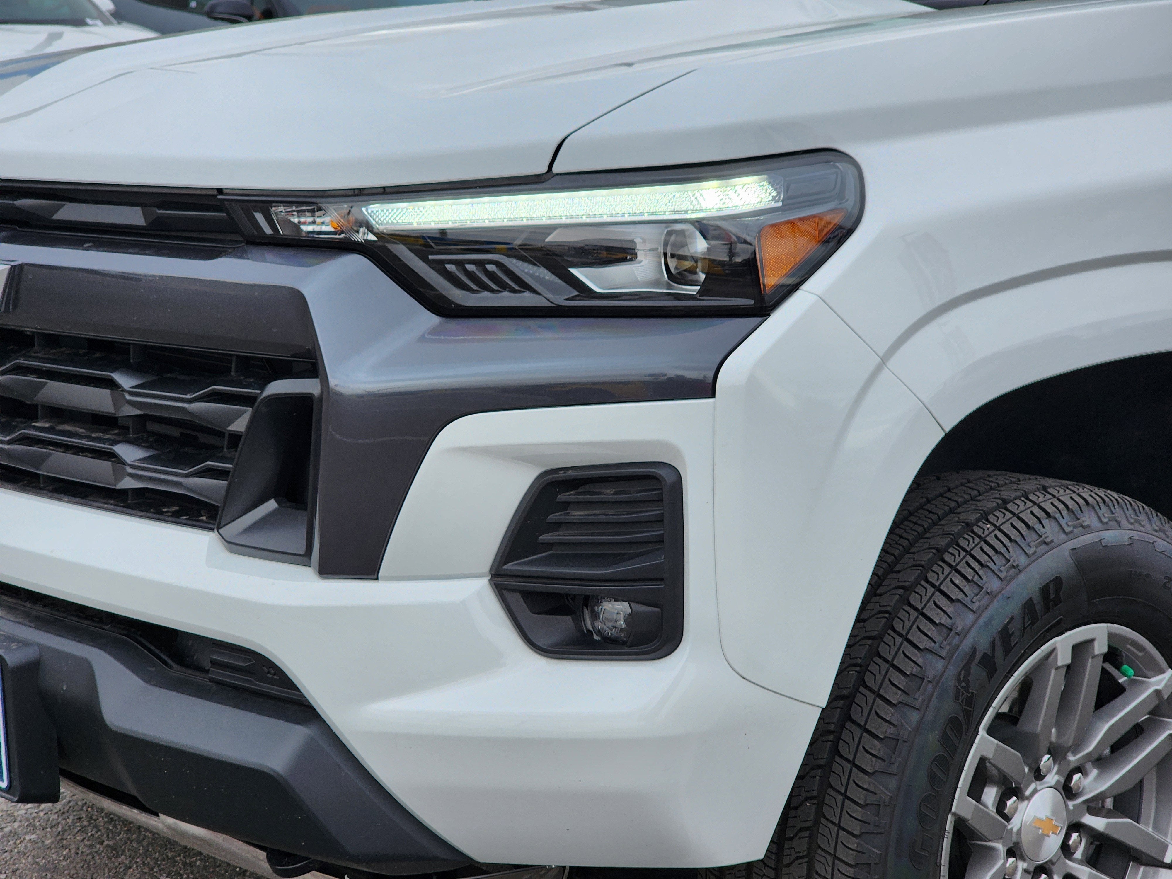 2025 Chevrolet Colorado WT/LT