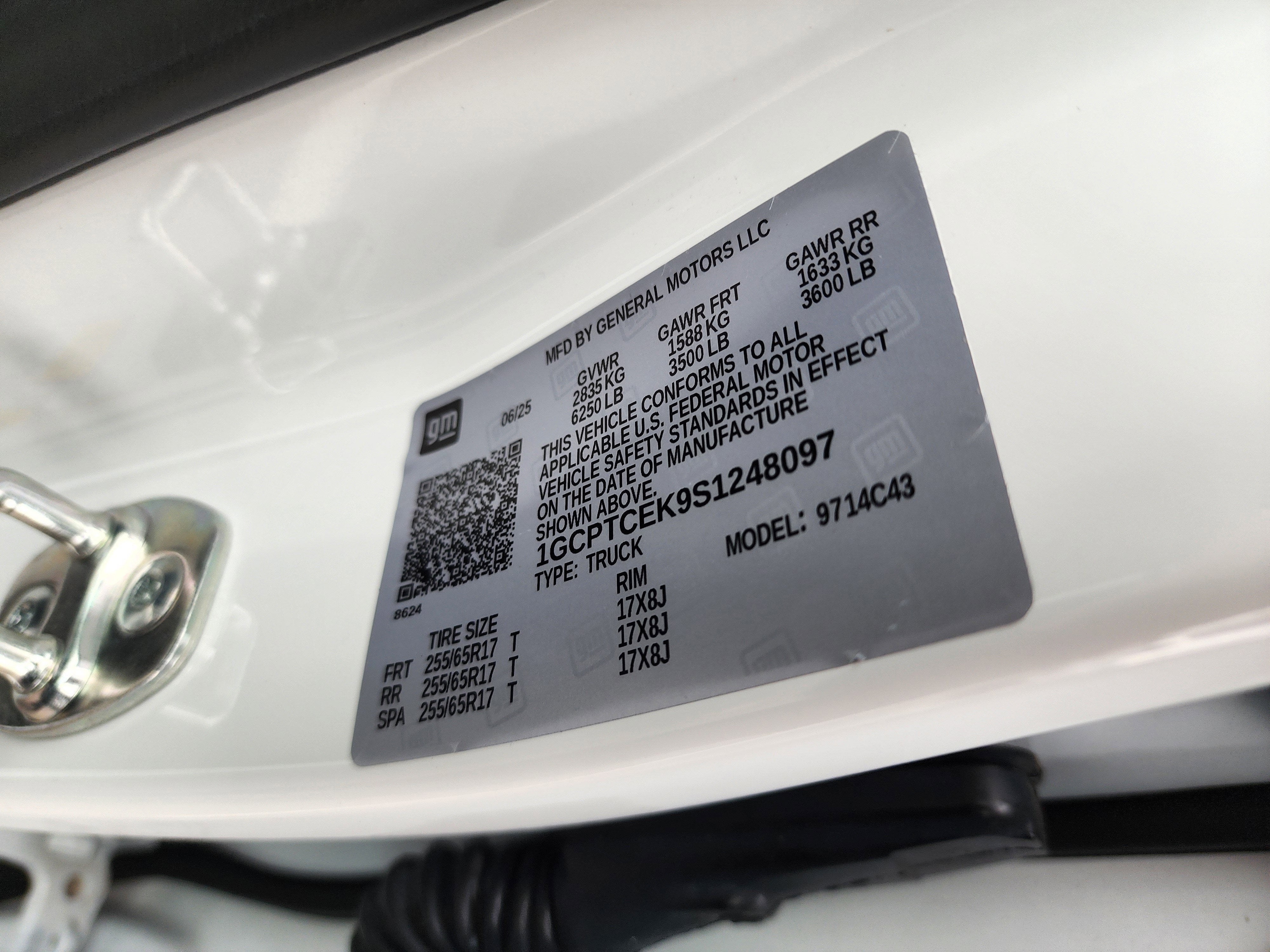 2025 Chevrolet Colorado WT/LT