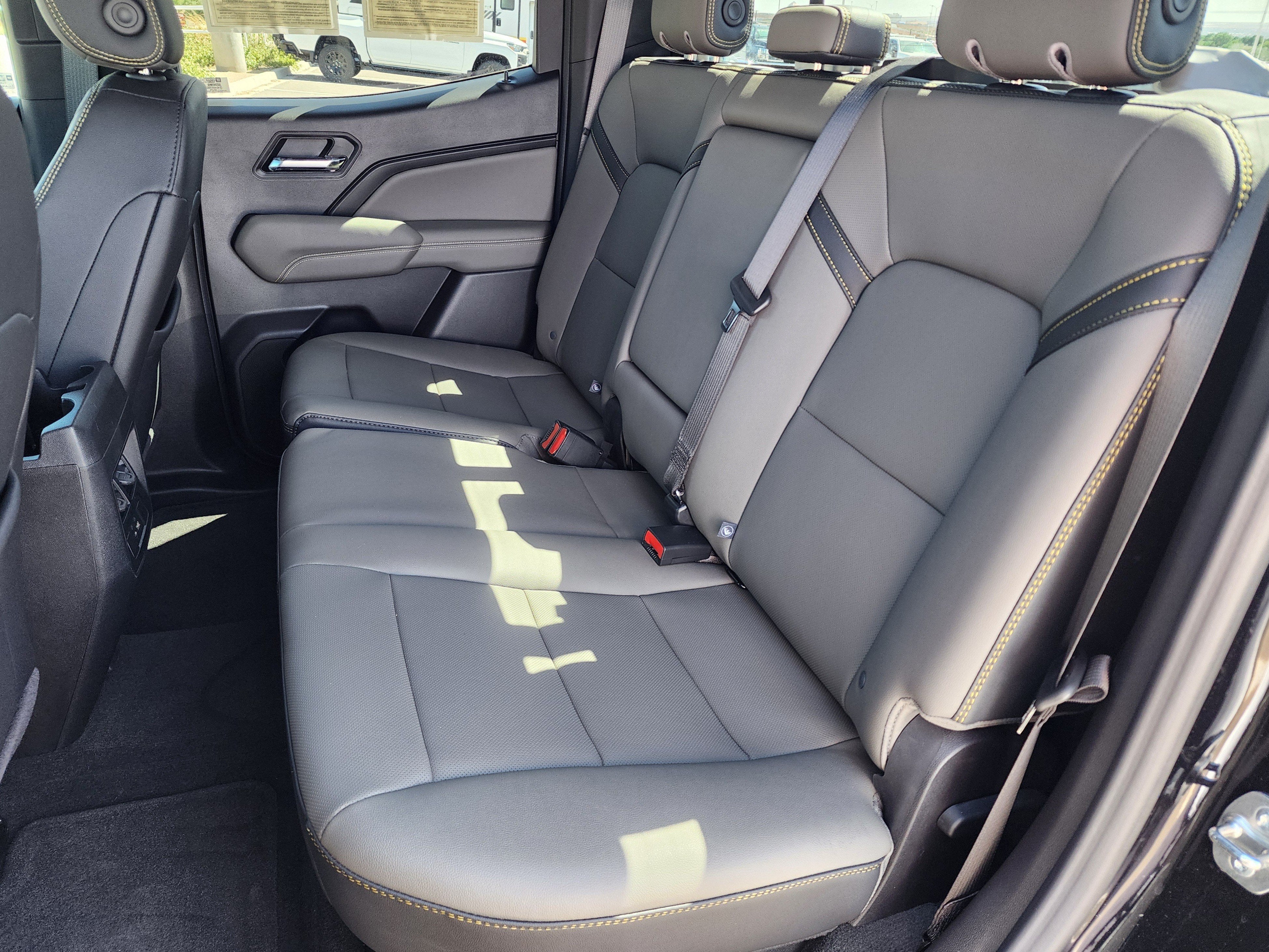 2025 Chevrolet Colorado ZR2