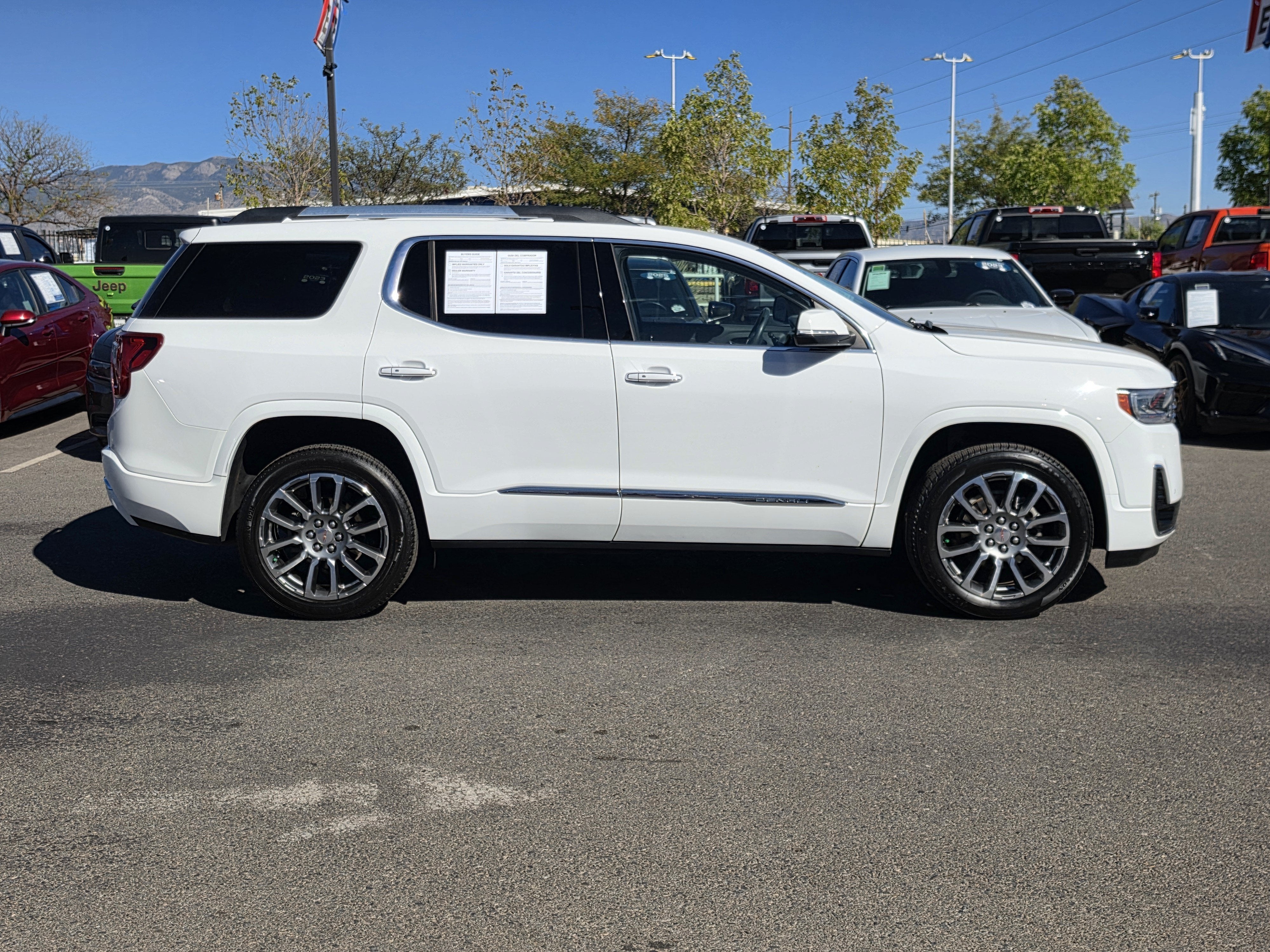 2023 GMC Acadia Denali