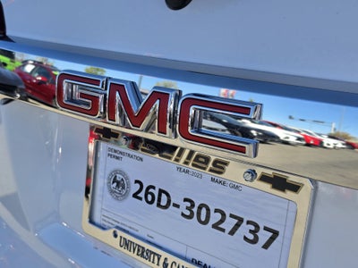 2023 GMC Acadia Denali