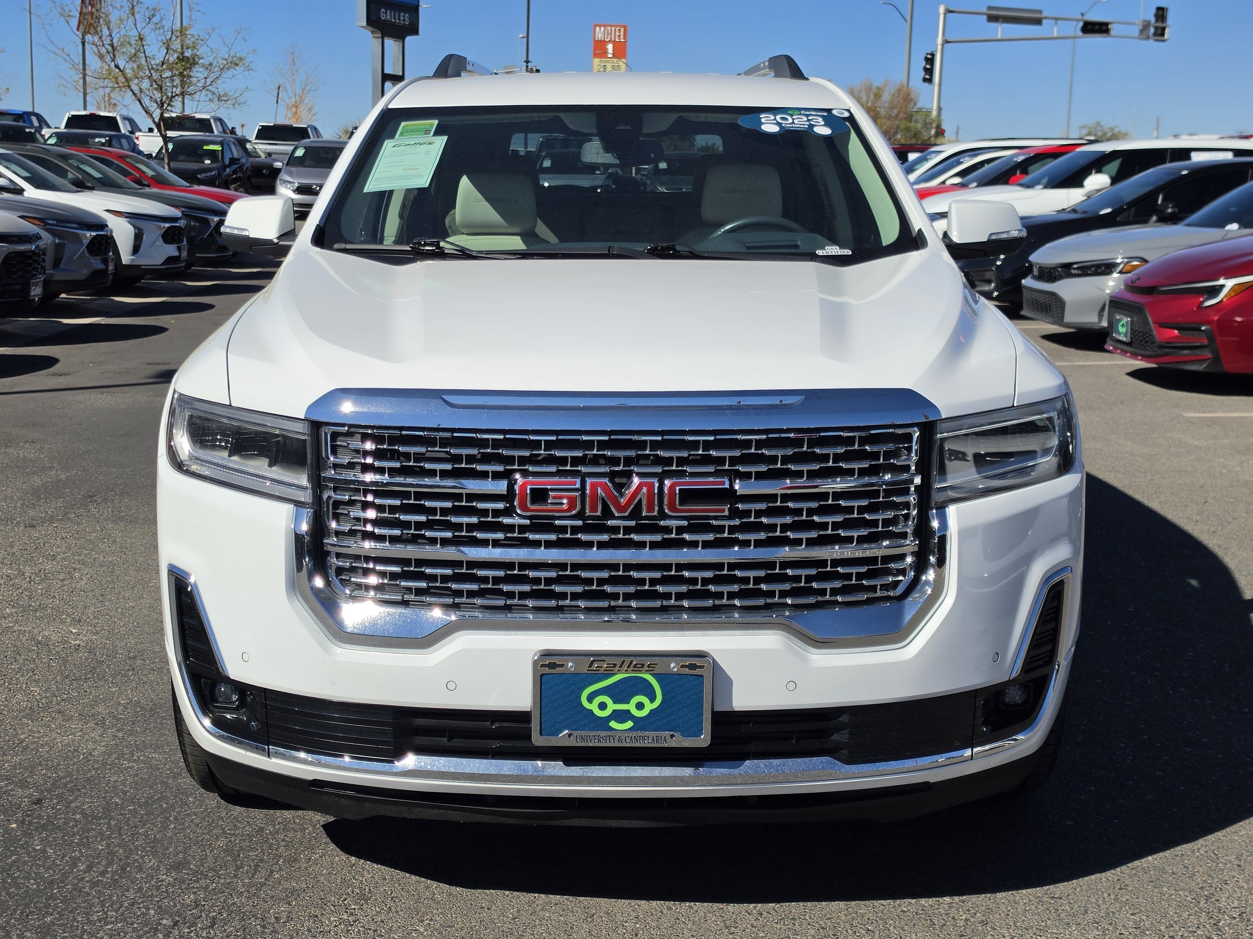 2023 GMC Acadia Denali
