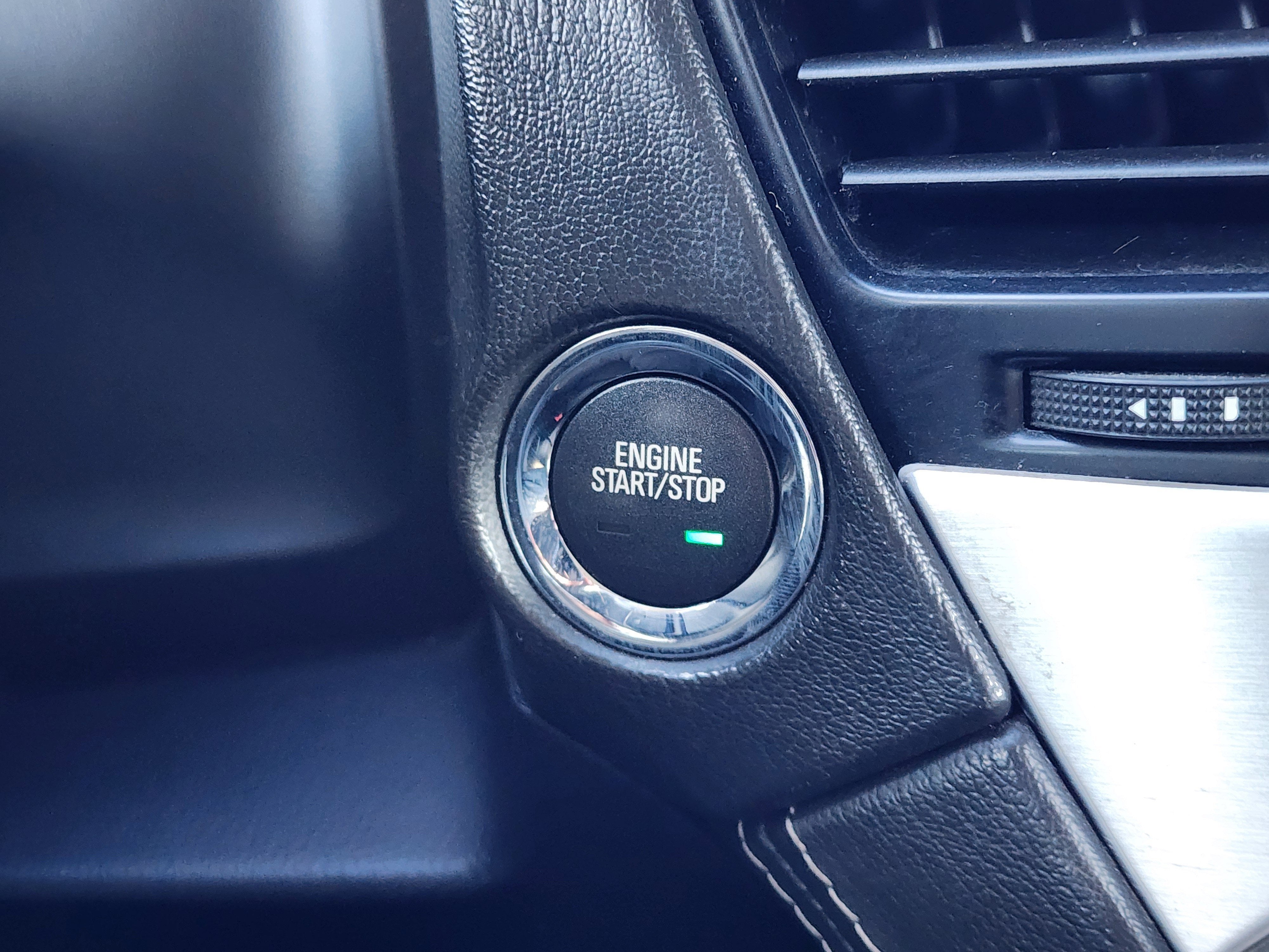 2020 GMC Yukon XL SLT