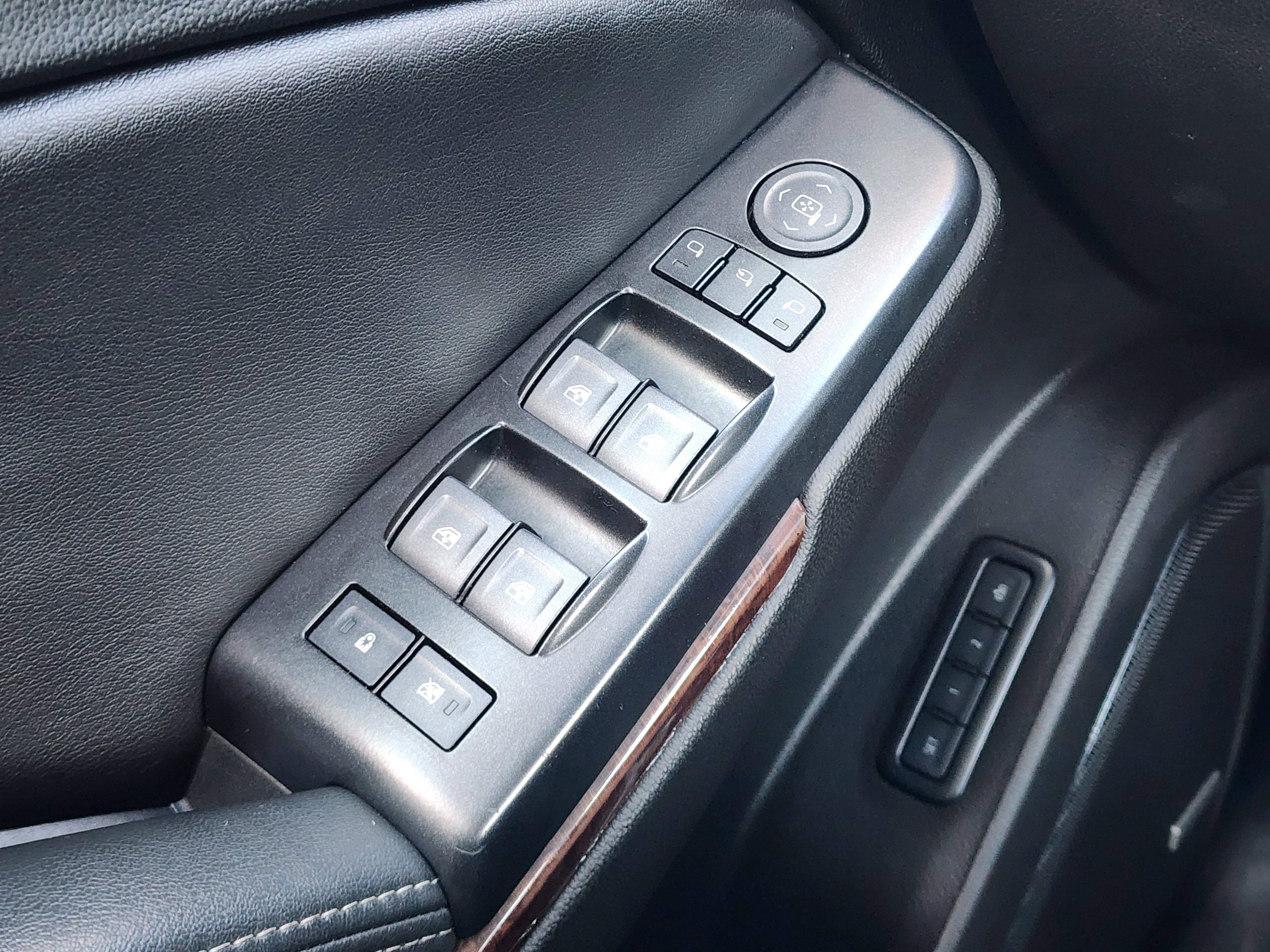 2020 GMC Yukon XL SLT