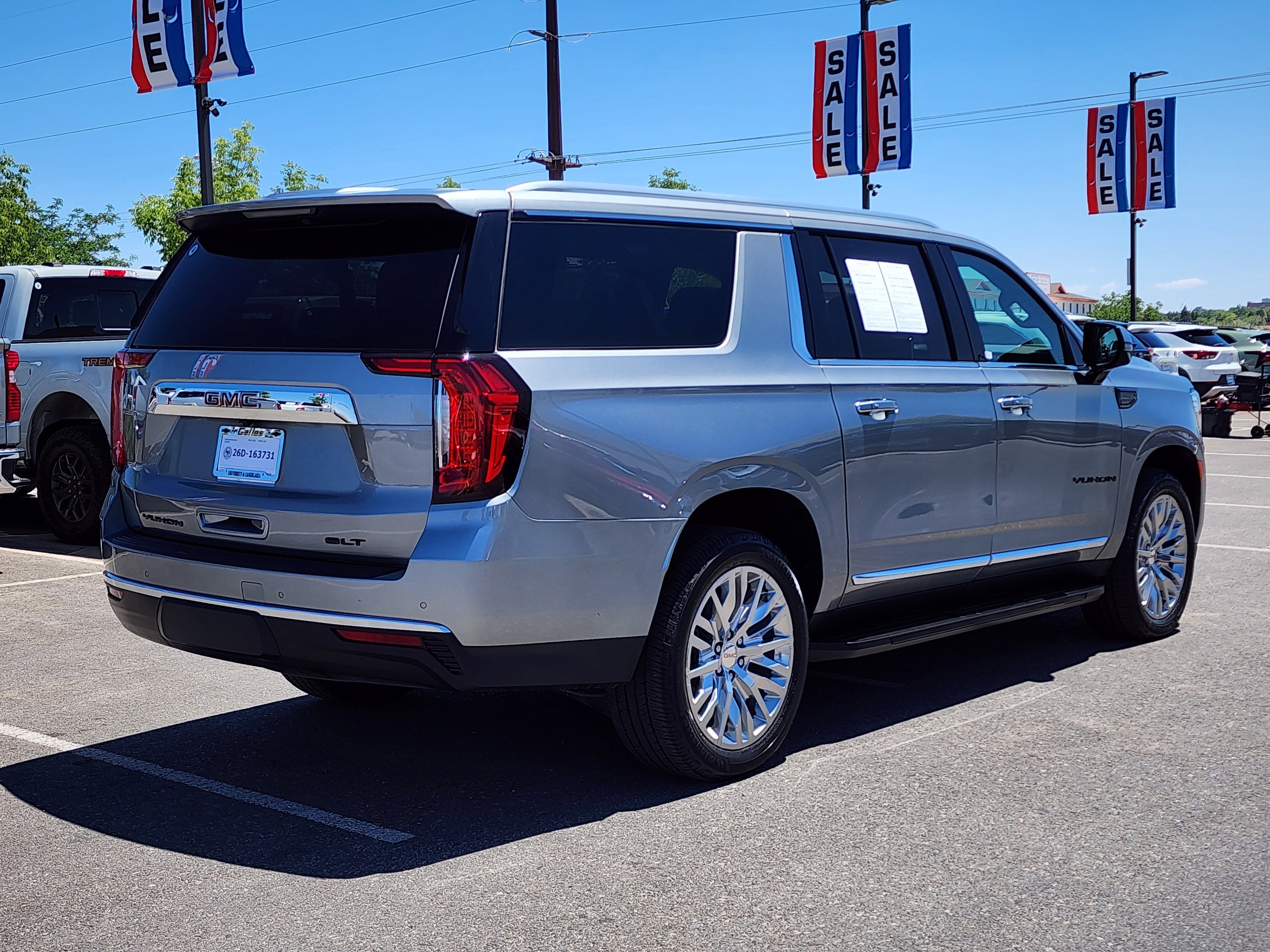 2023 GMC Yukon XL SLT