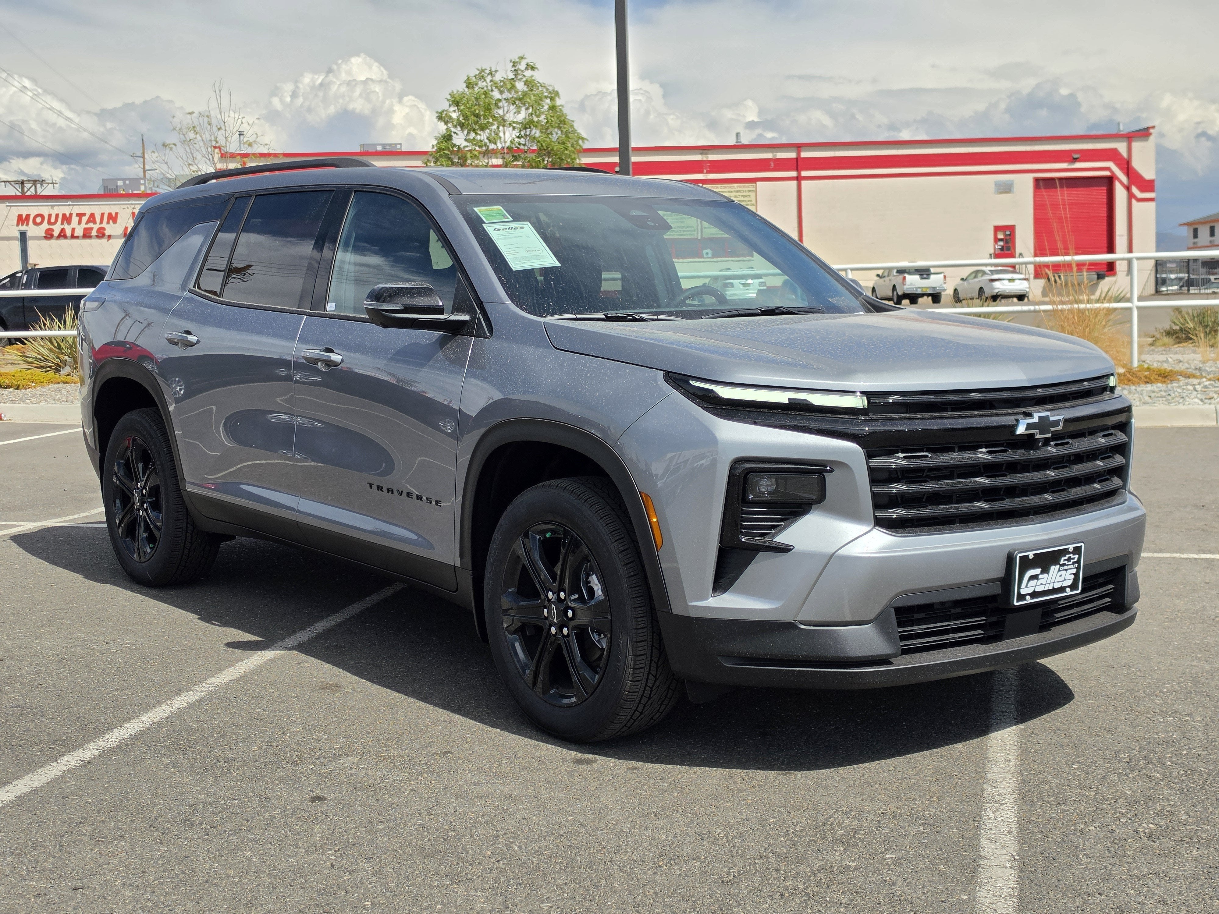 2027 Chevrolet Traverse LT