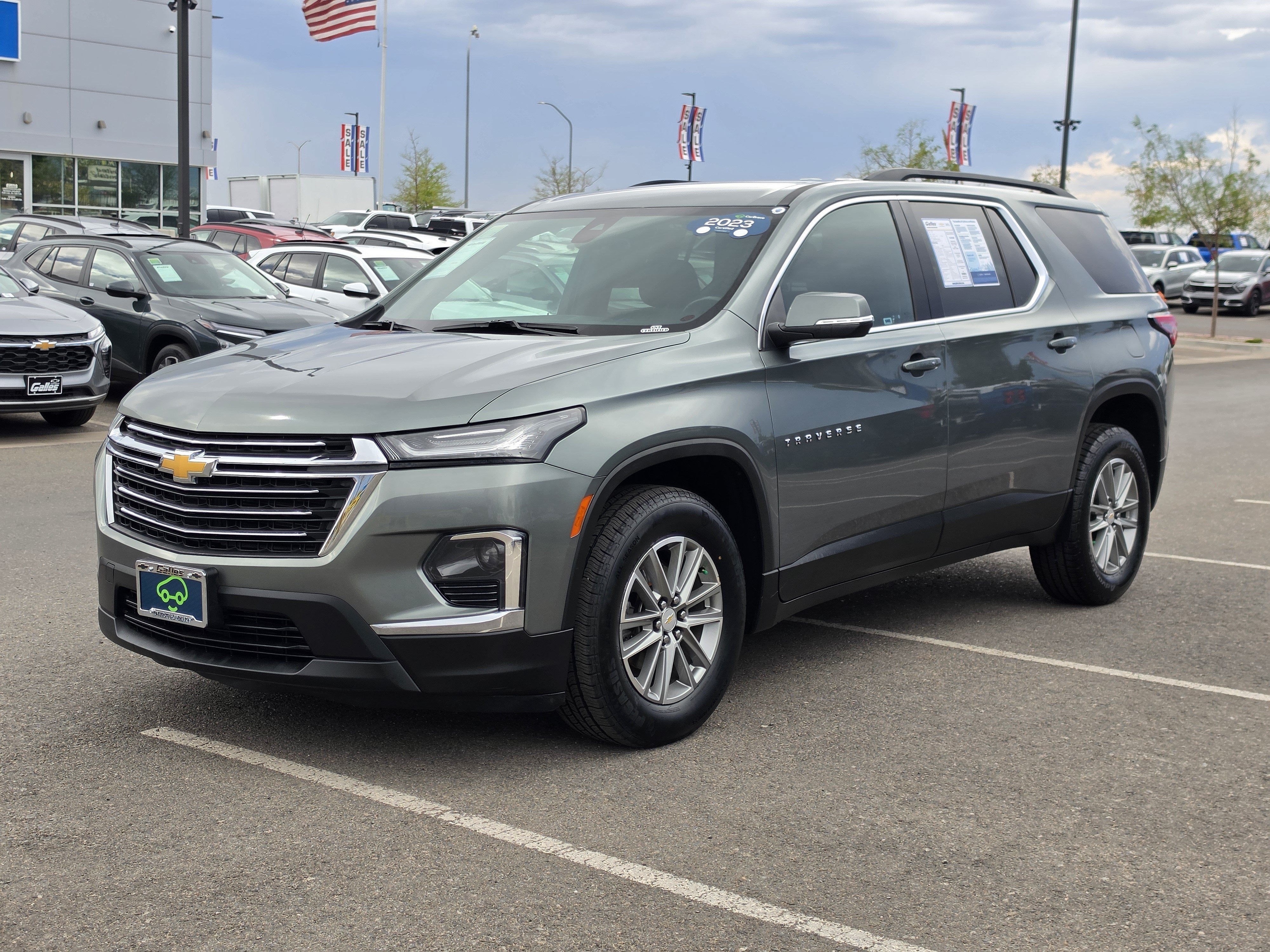 2023 Chevrolet Traverse LT Cloth