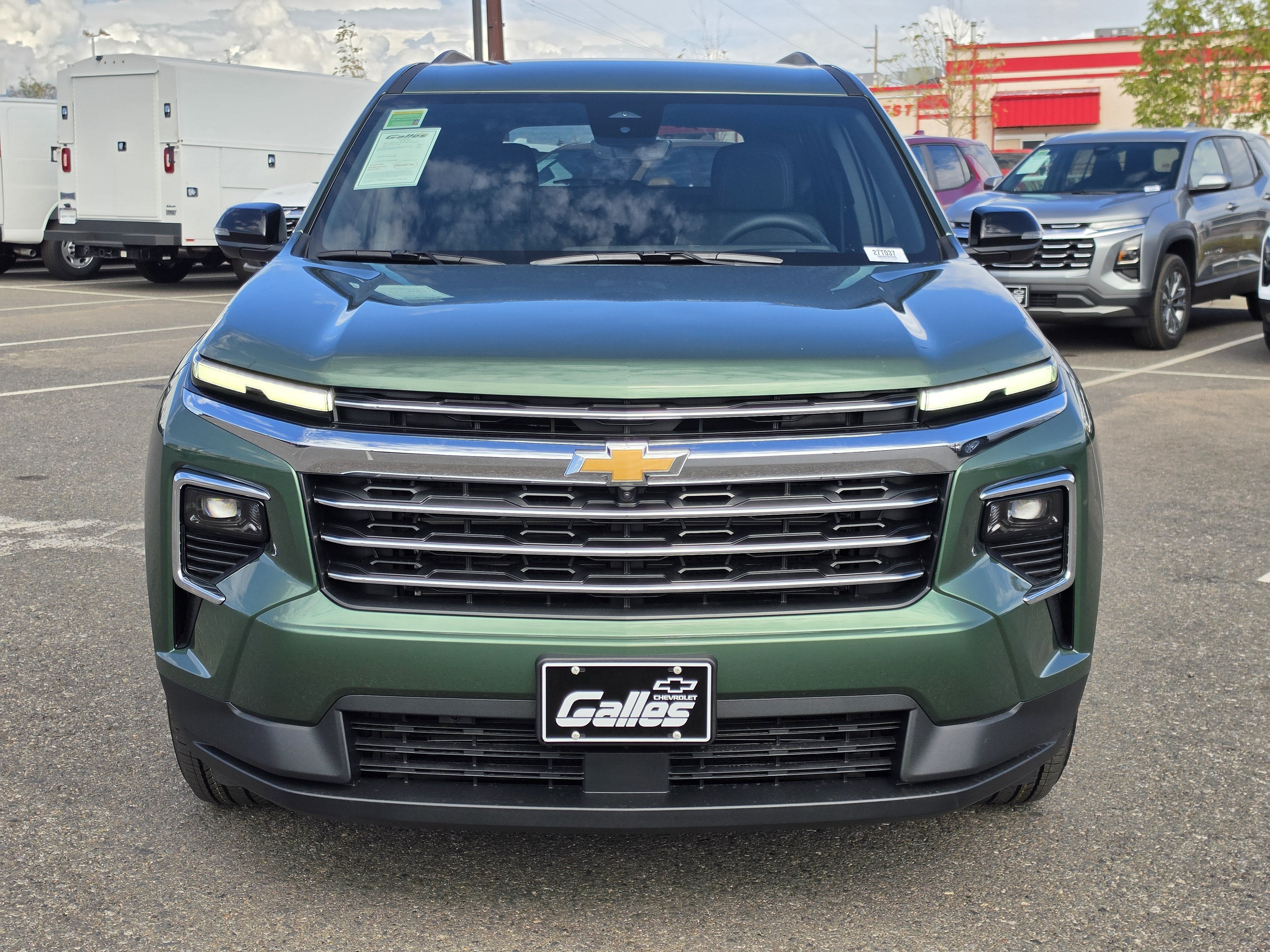 2027 Chevrolet Traverse LT