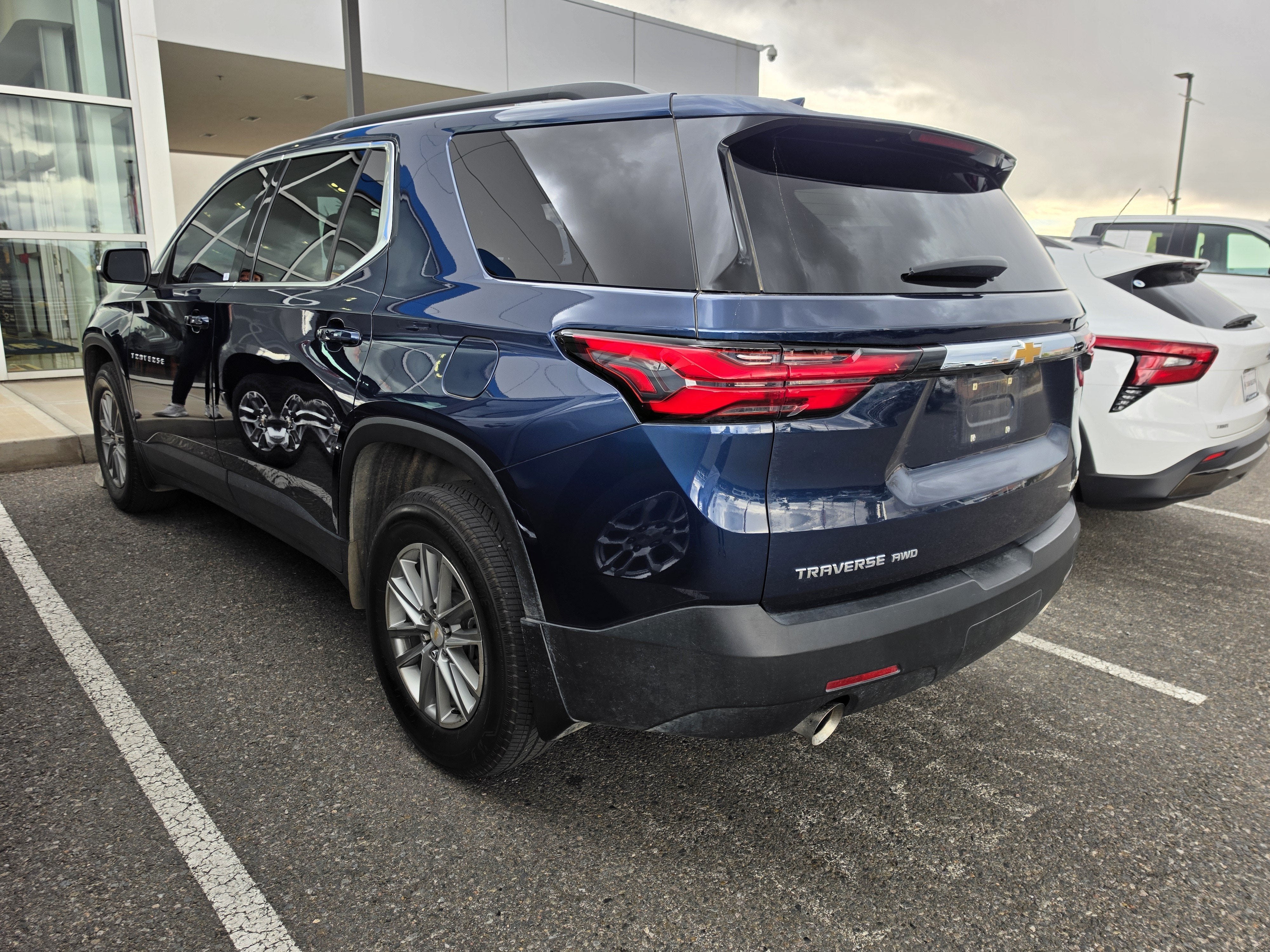 2023 Chevrolet Traverse LT Cloth