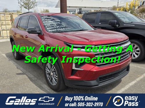 2025 Chevrolet Traverse LT