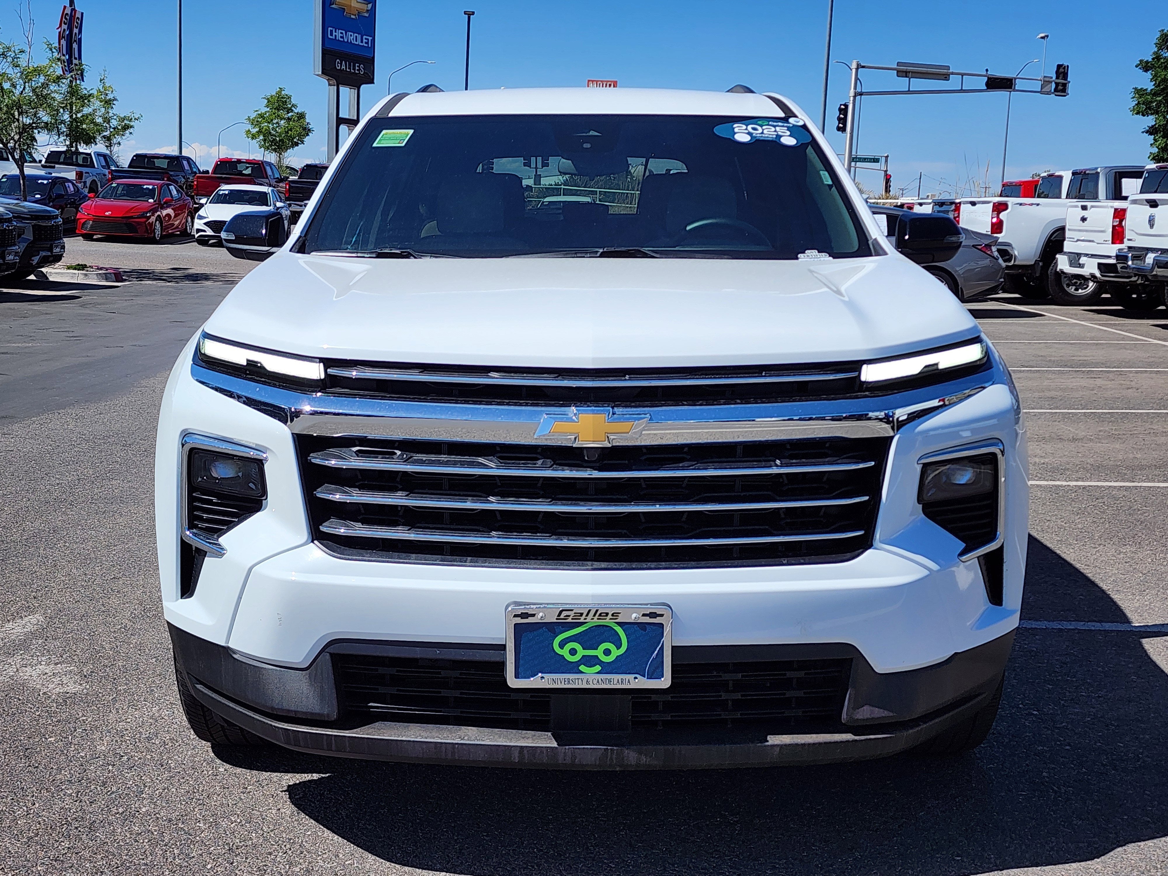 2025 Chevrolet Traverse LT