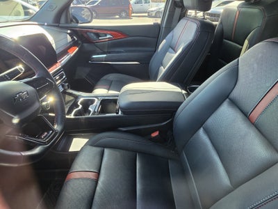 2025 Chevrolet Traverse RS