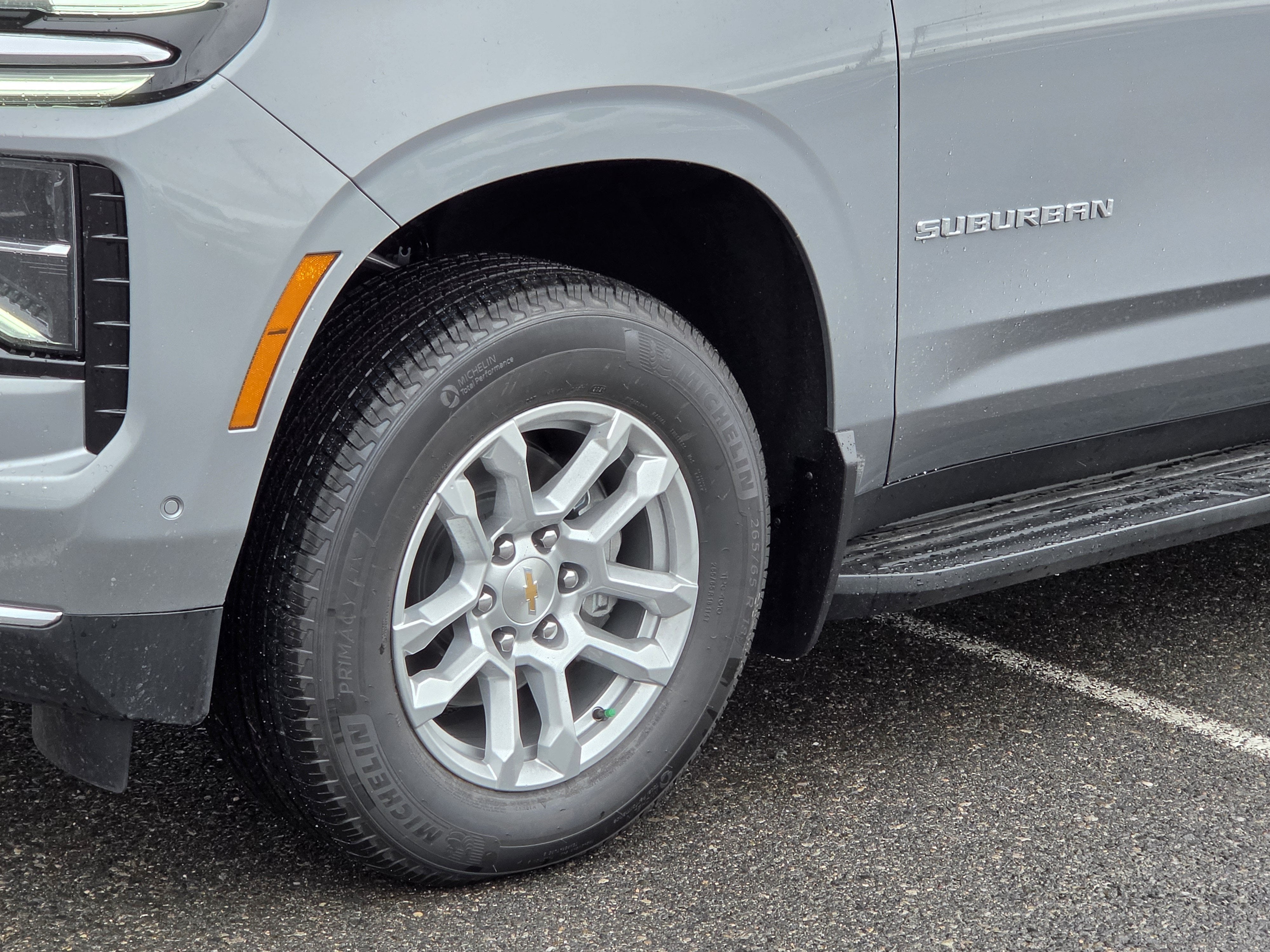 2027 Chevrolet Suburban LS