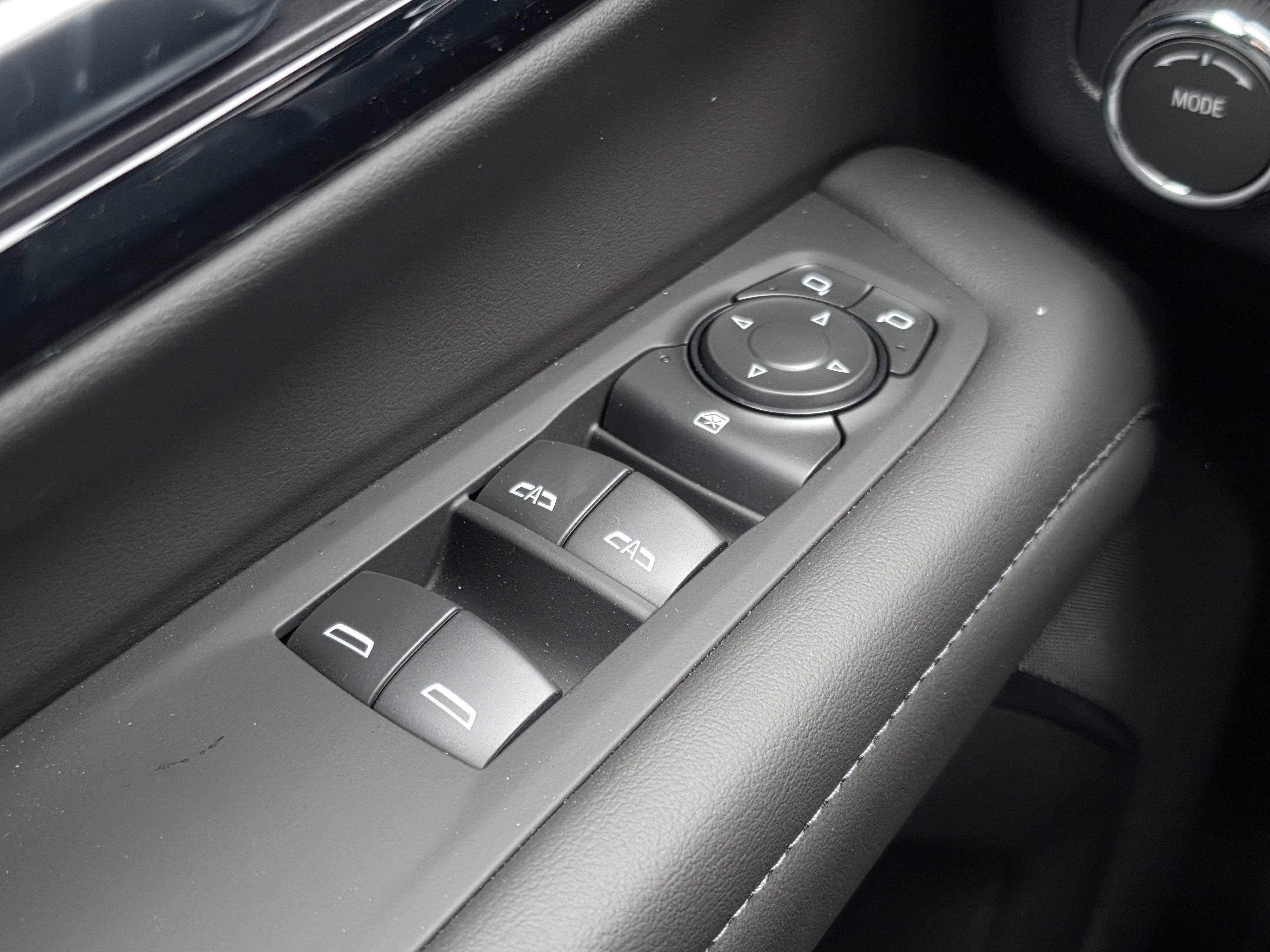2027 Chevrolet Suburban LS