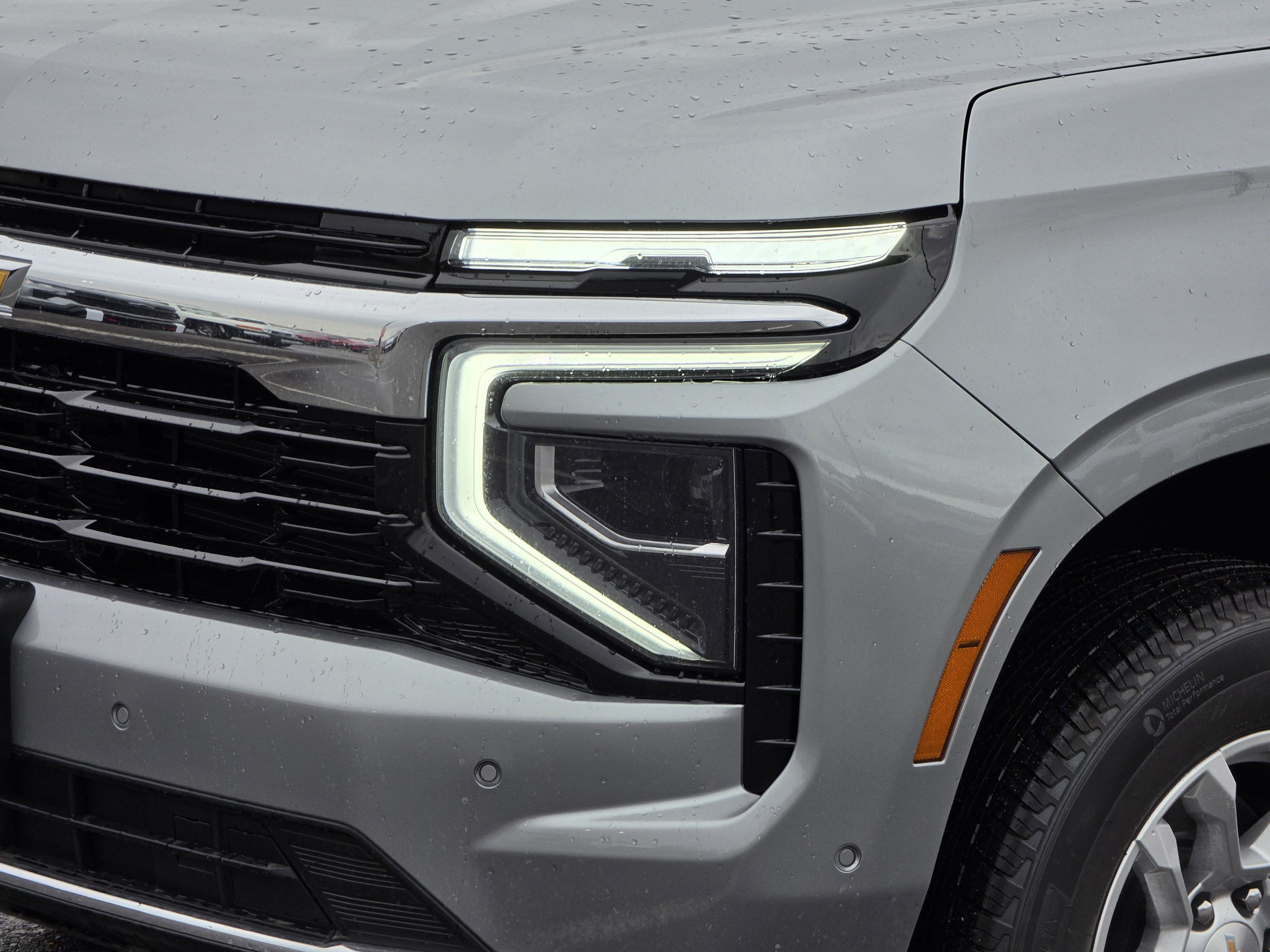 2027 Chevrolet Suburban LS