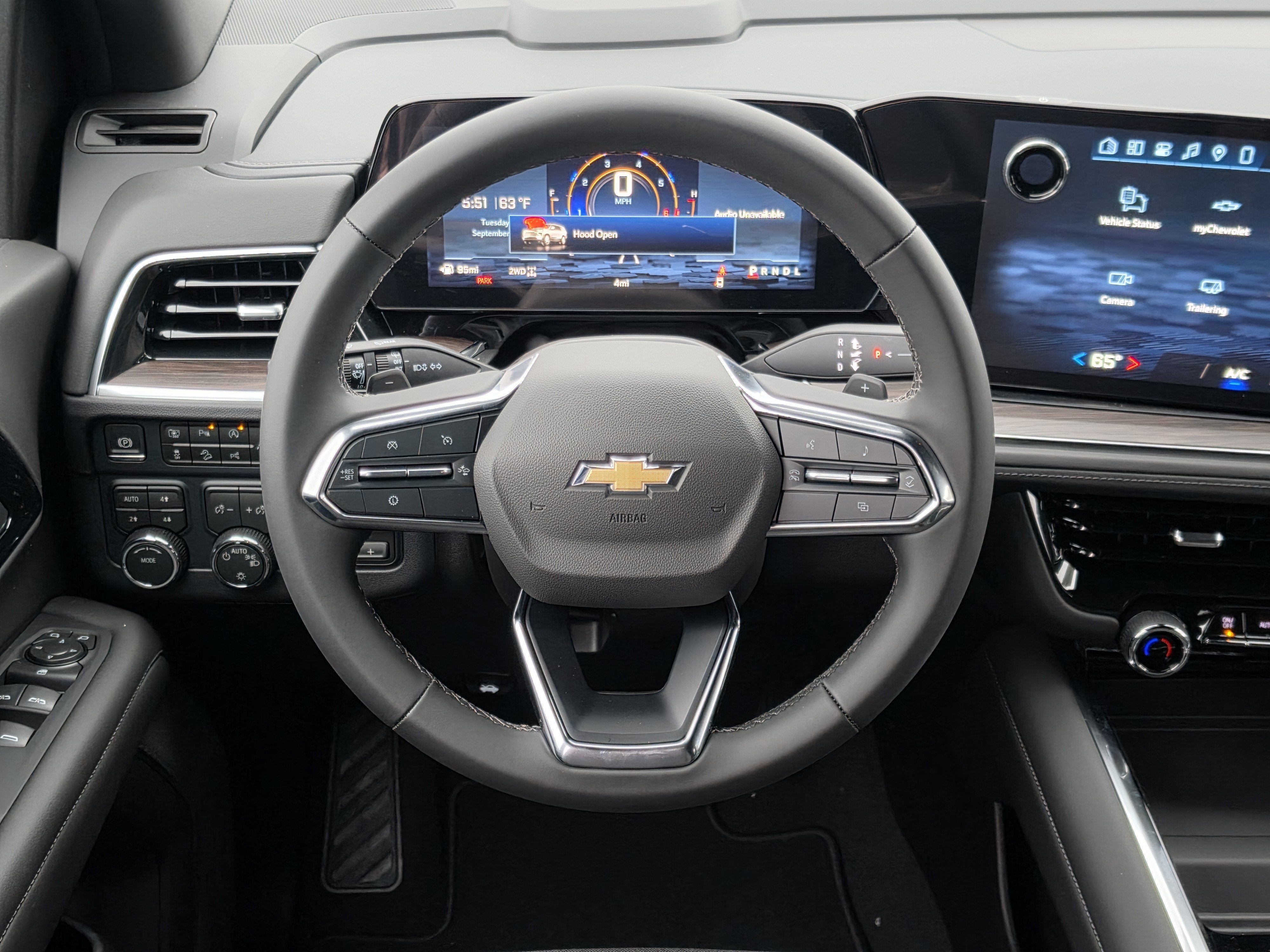 2027 Chevrolet Suburban LS