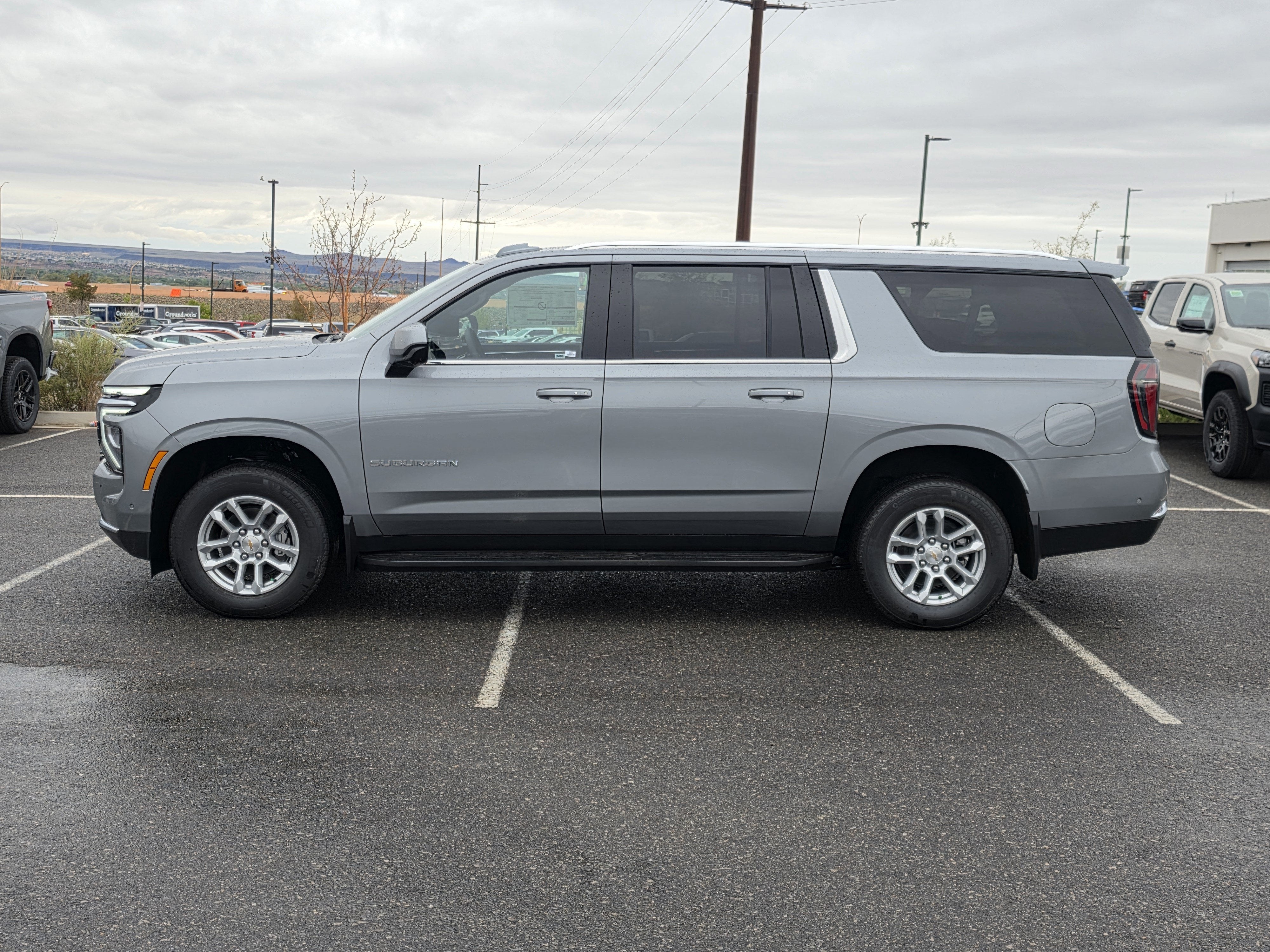 2027 Chevrolet Suburban LS