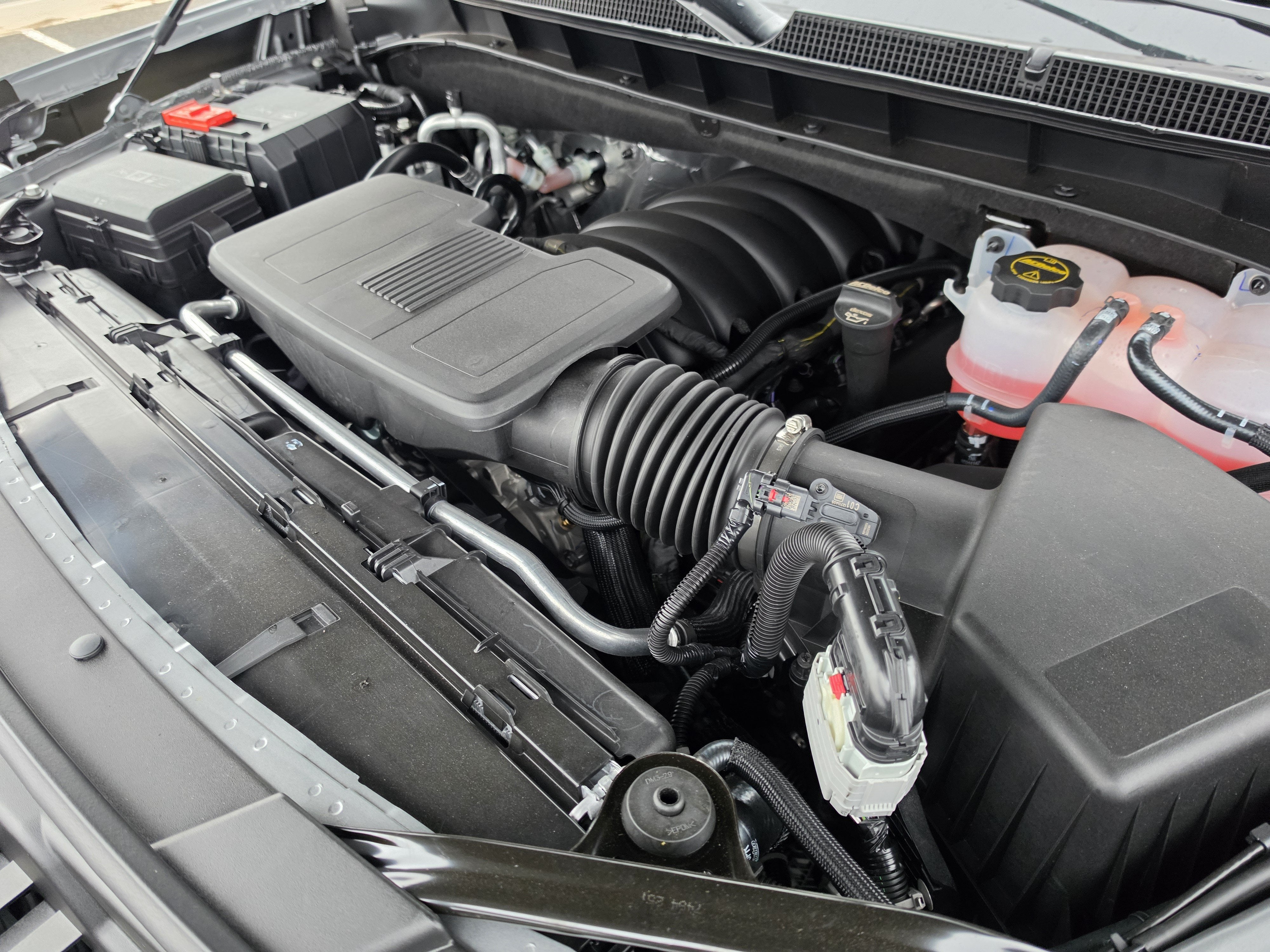 2027 Chevrolet Suburban LS