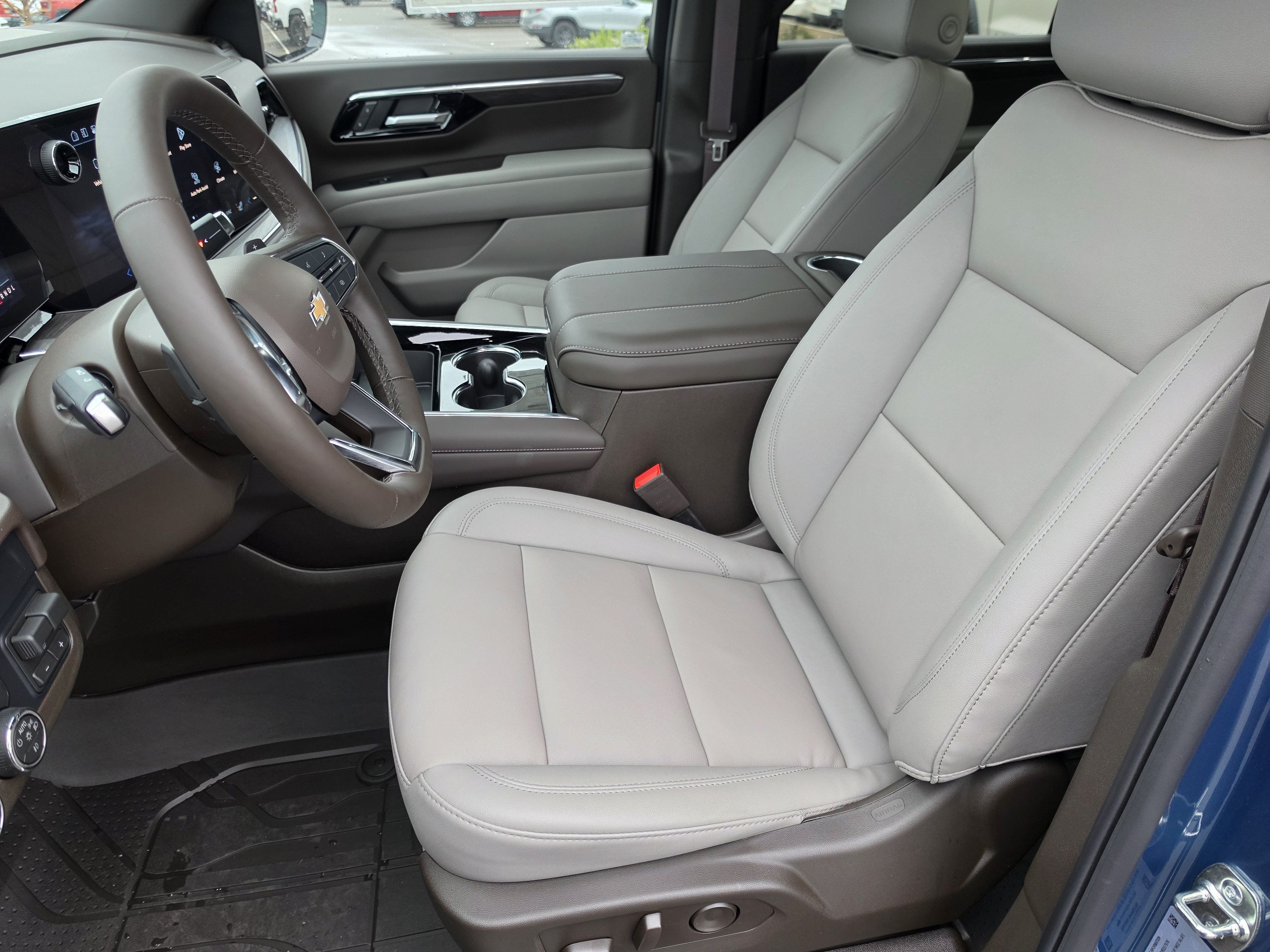 2027 Chevrolet Suburban LT