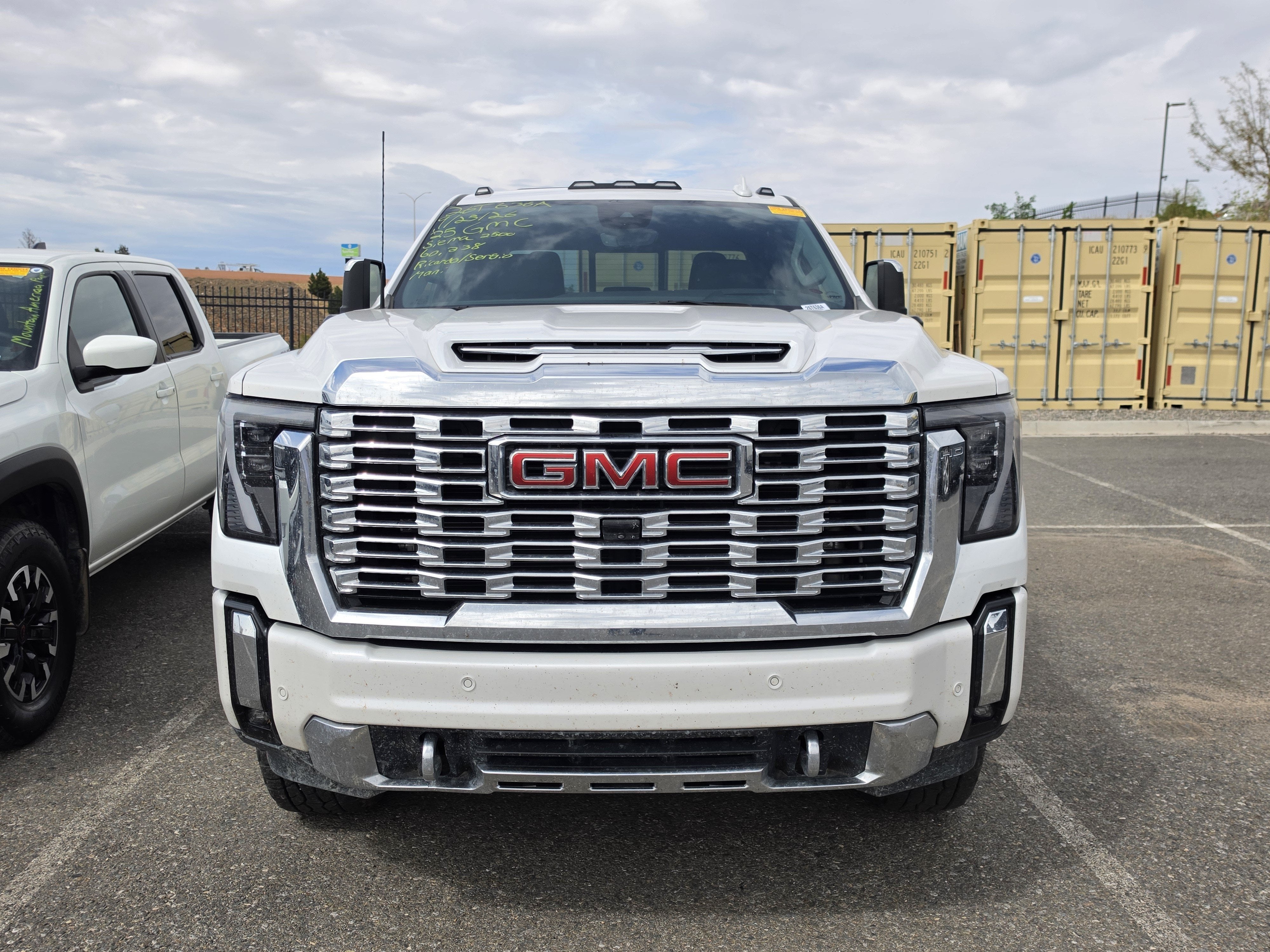 2025 GMC Sierra 2500 HD Denali