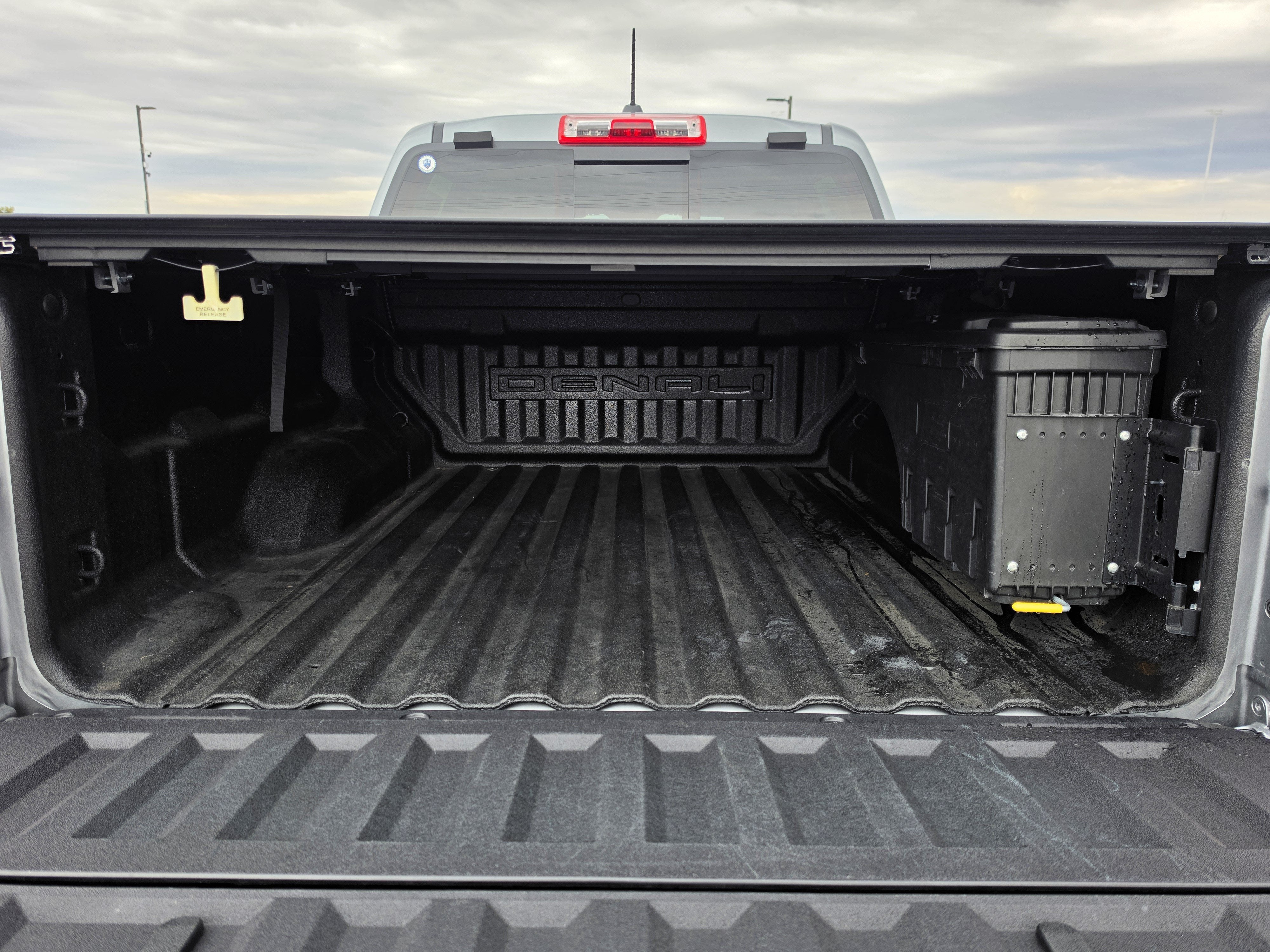 2023 GMC Canyon 4WD Denali