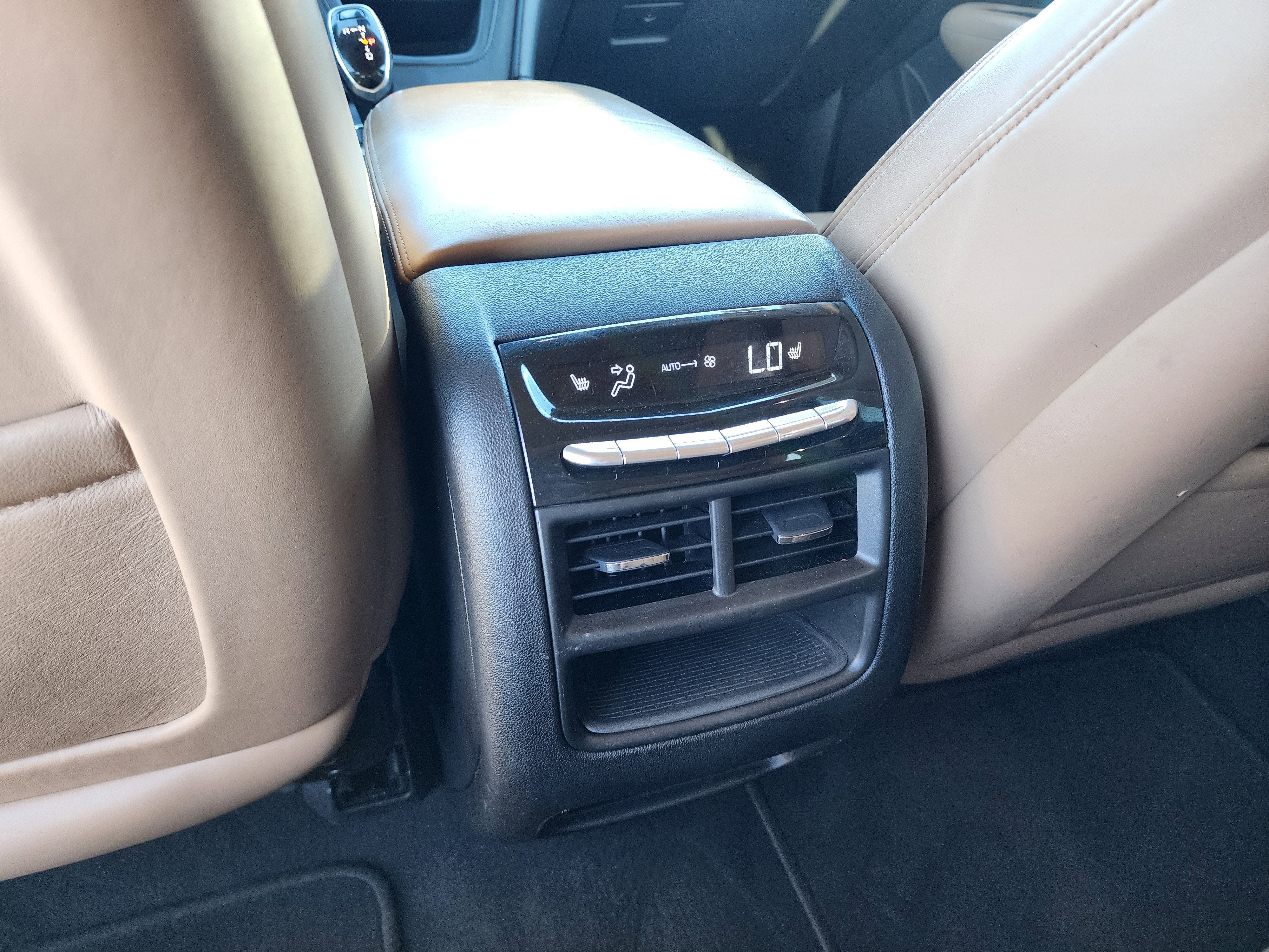2017 Cadillac XT5 Platinum AWD