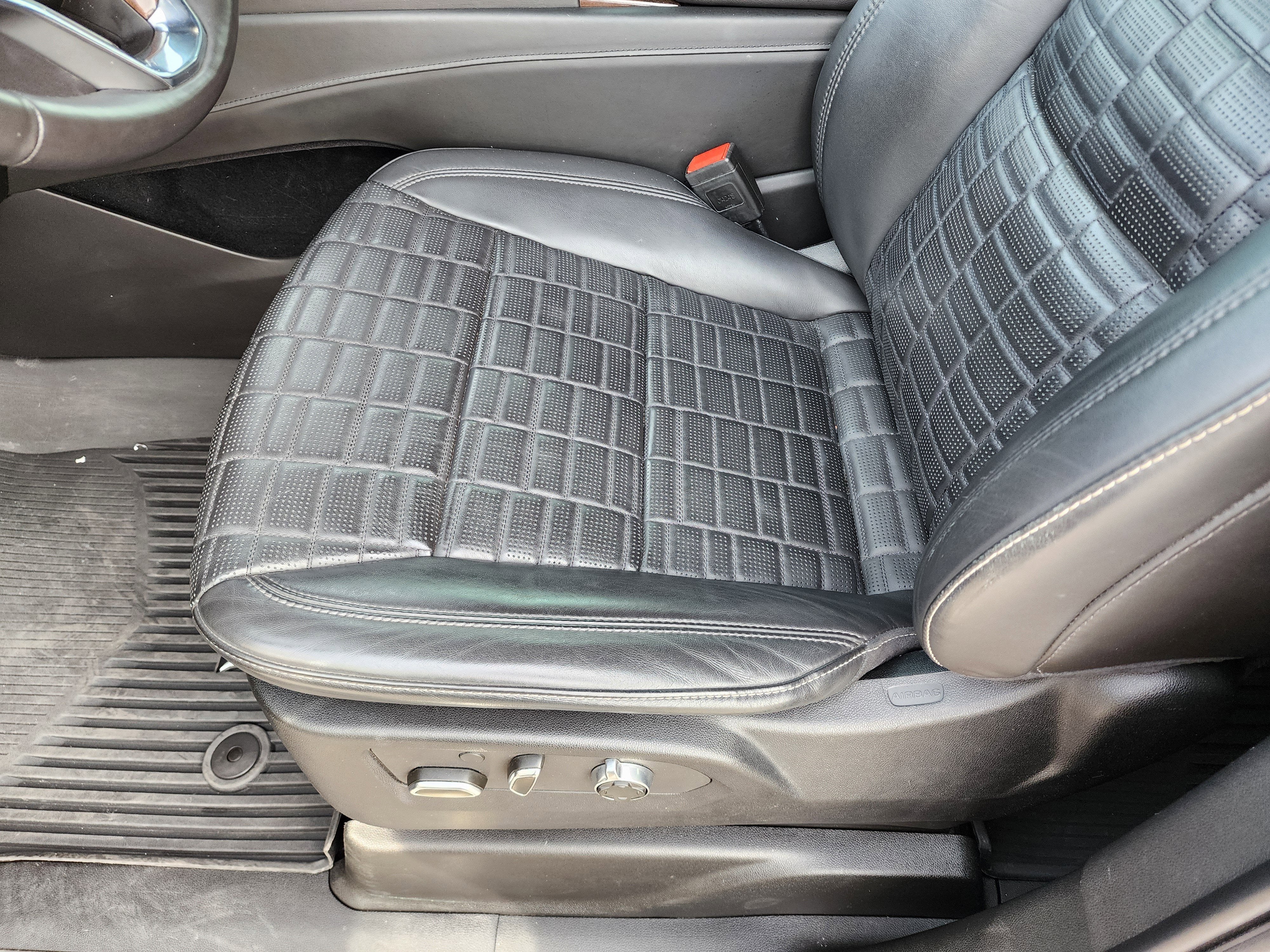 2024 Cadillac Escalade ESV Sport Platinum
