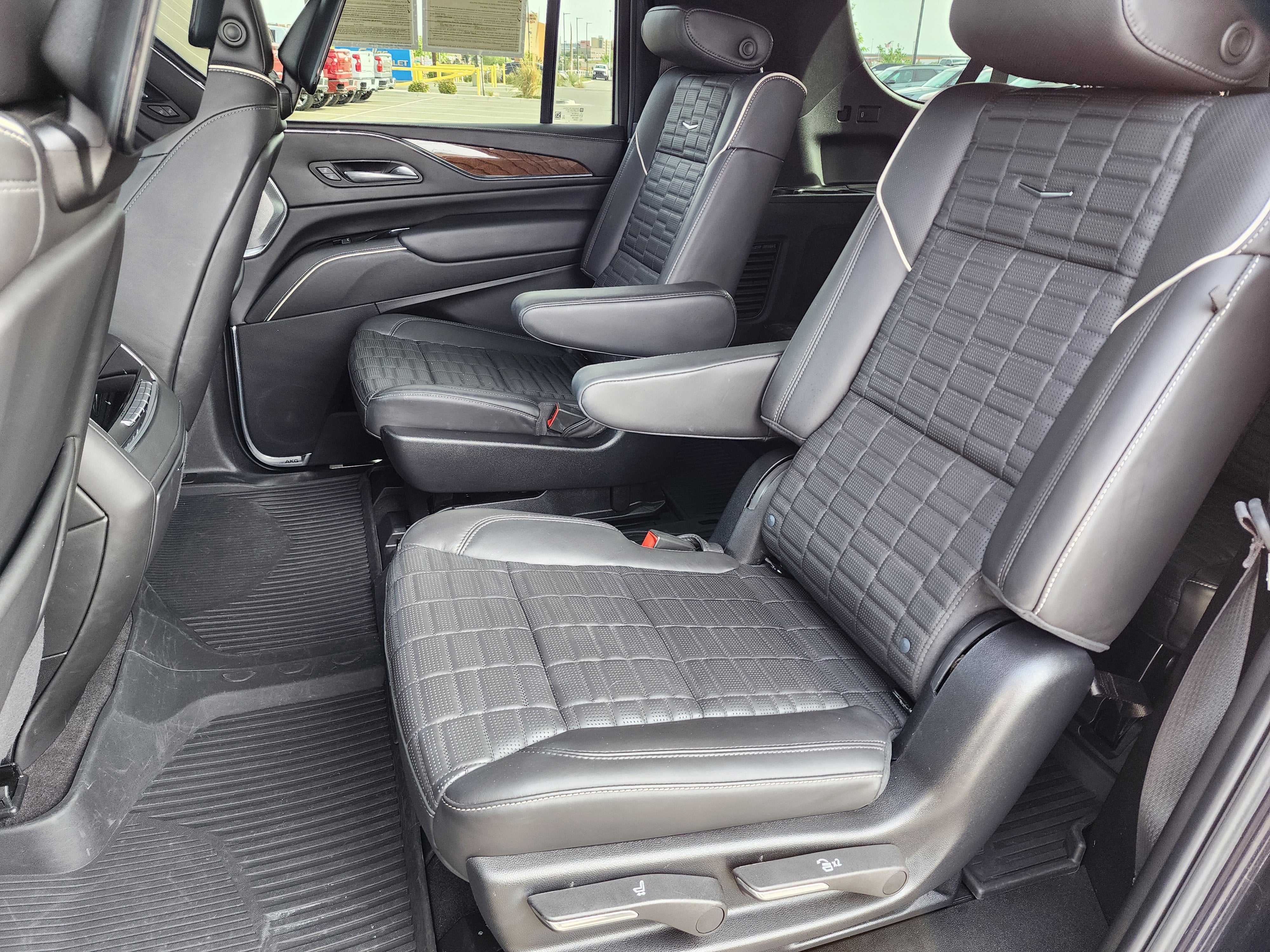 2024 Cadillac Escalade ESV Sport Platinum