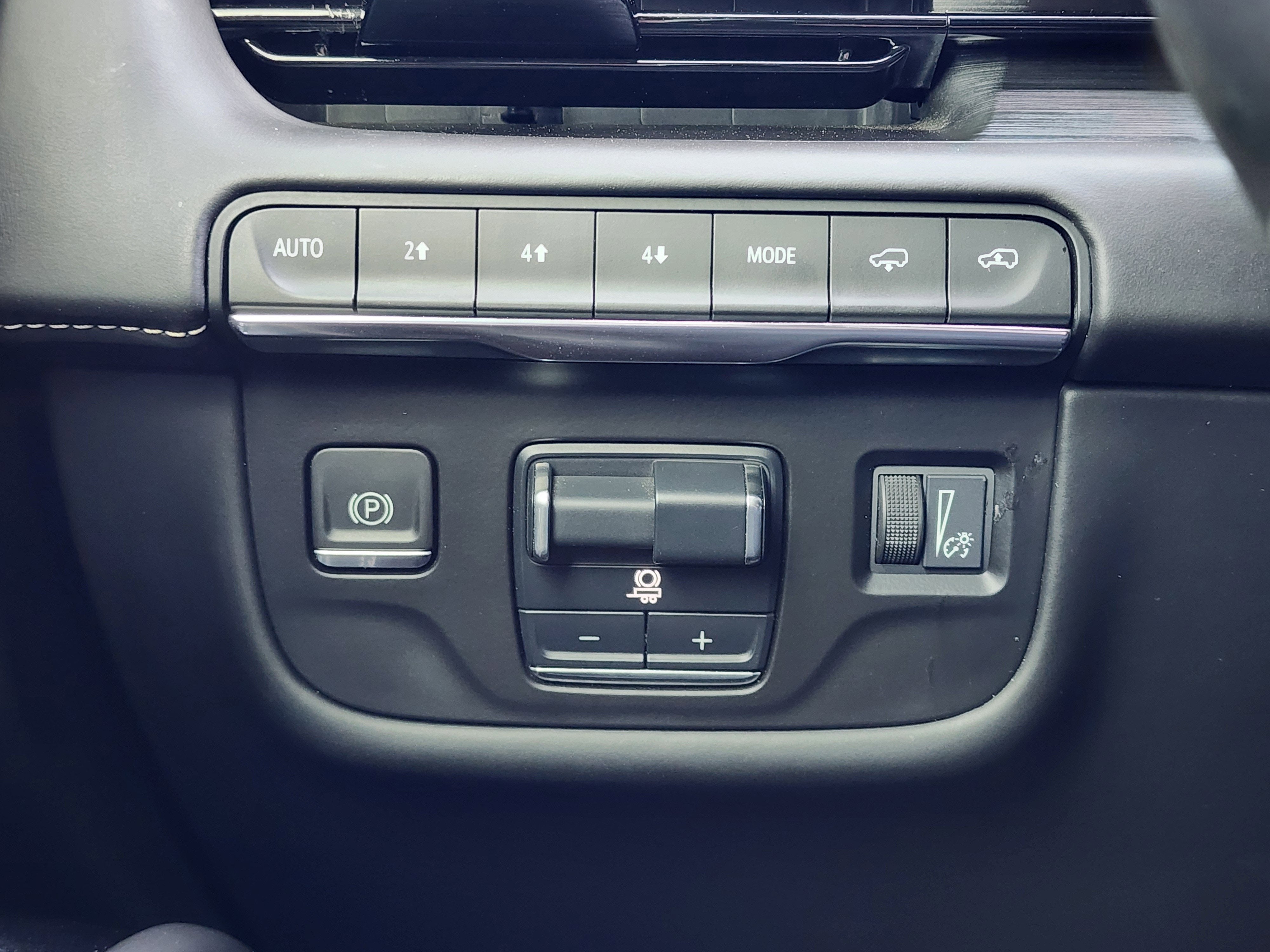 2024 Cadillac Escalade ESV Sport Platinum