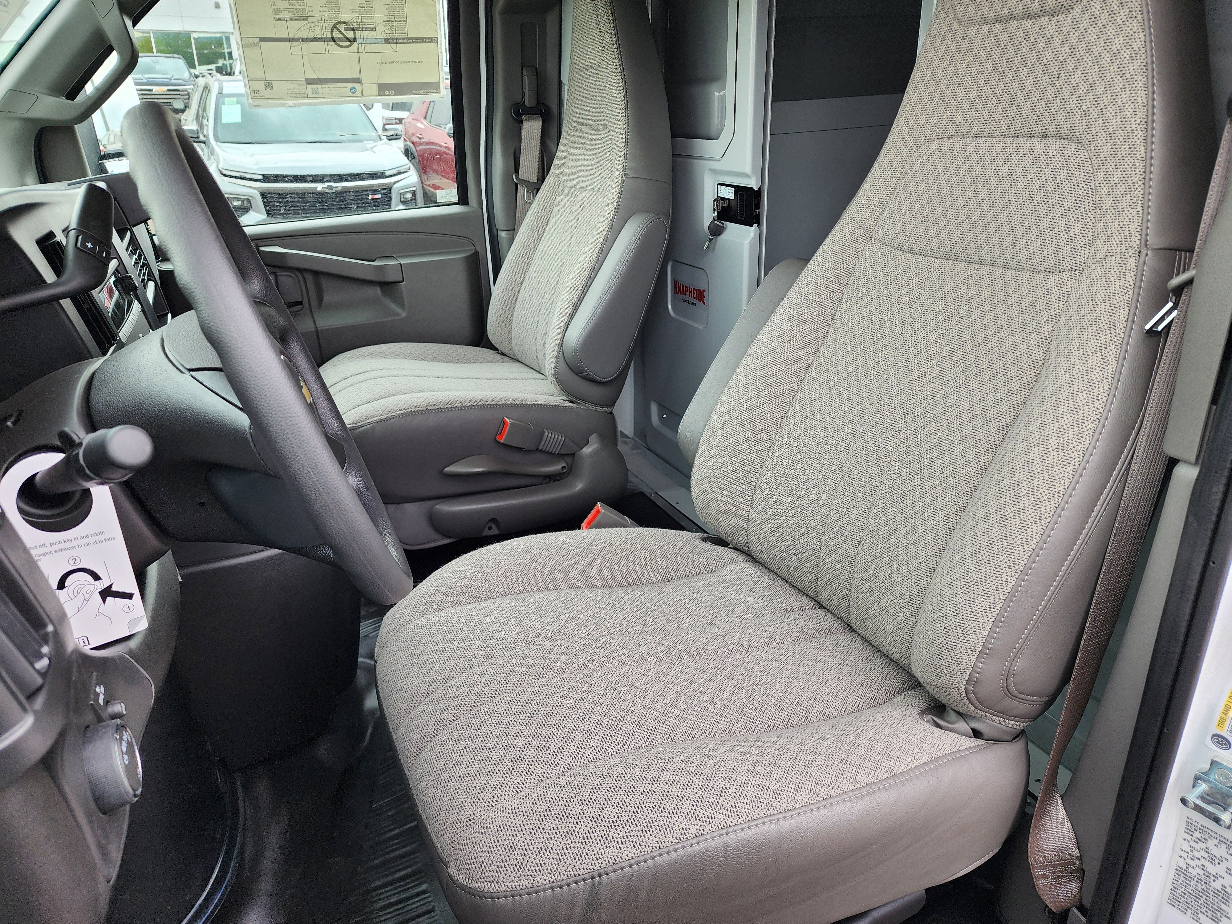 2026 Chevrolet Express Cutaway 3500 1WT