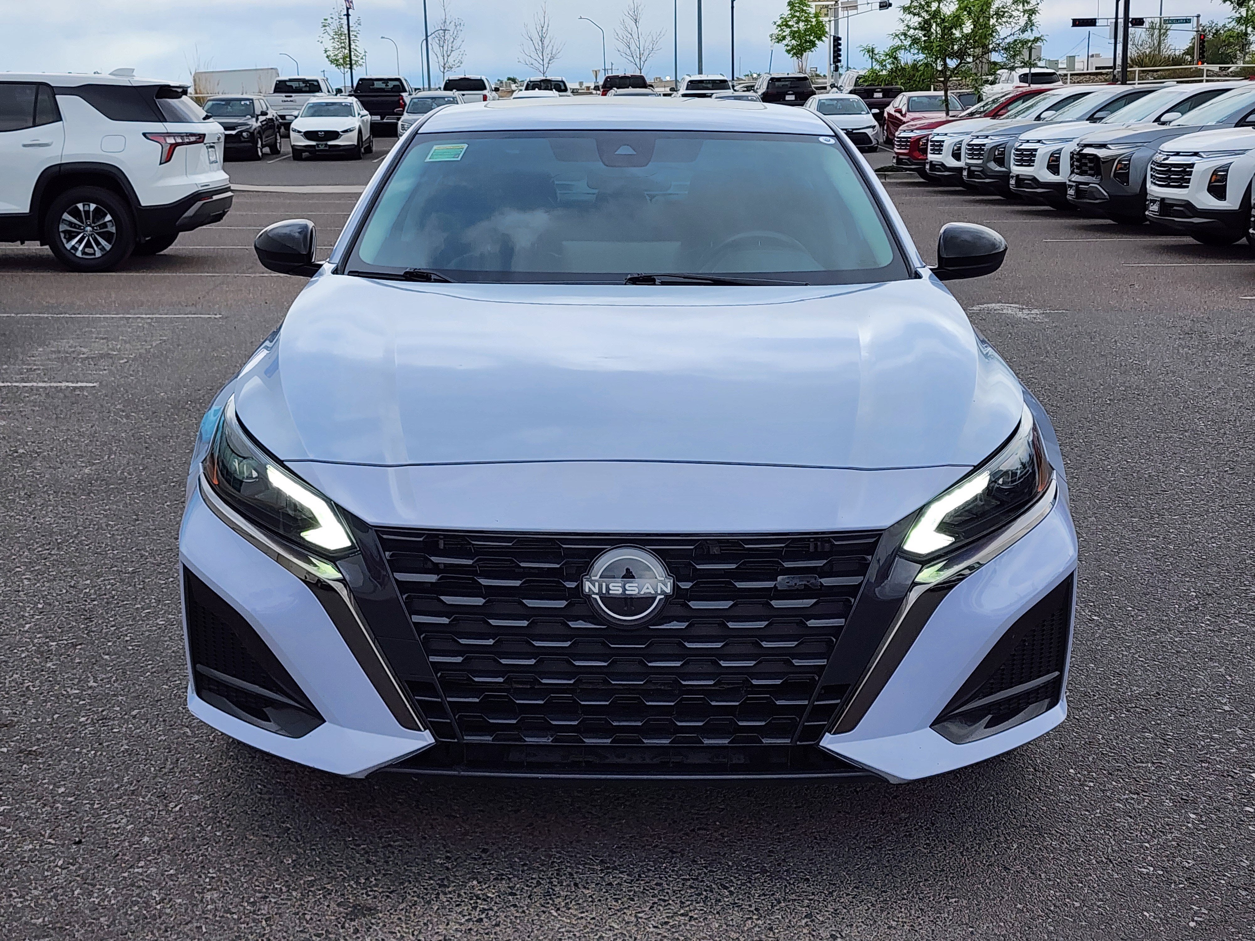 2023 Nissan Altima SR FWD