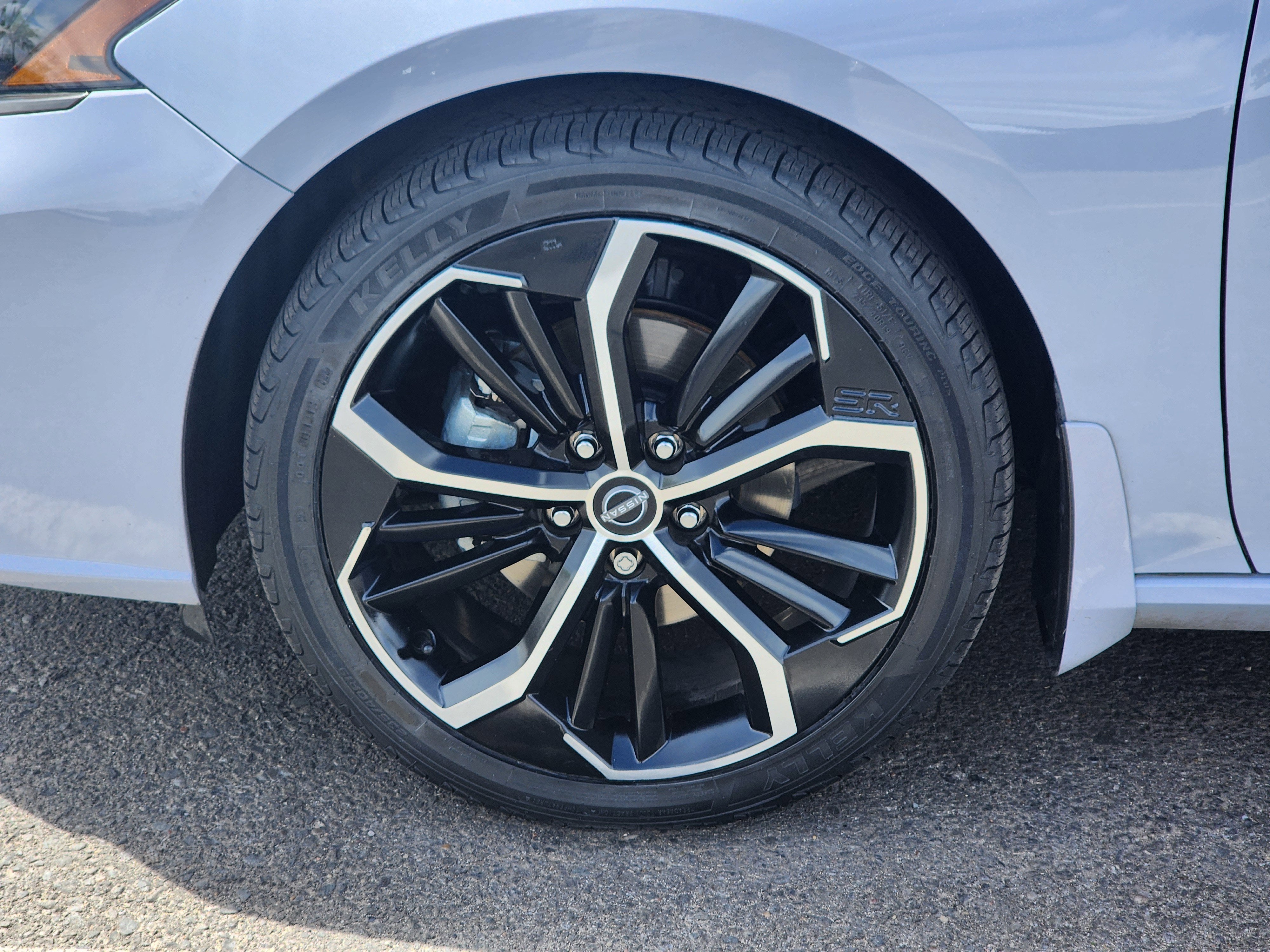 2023 Nissan Altima SR FWD