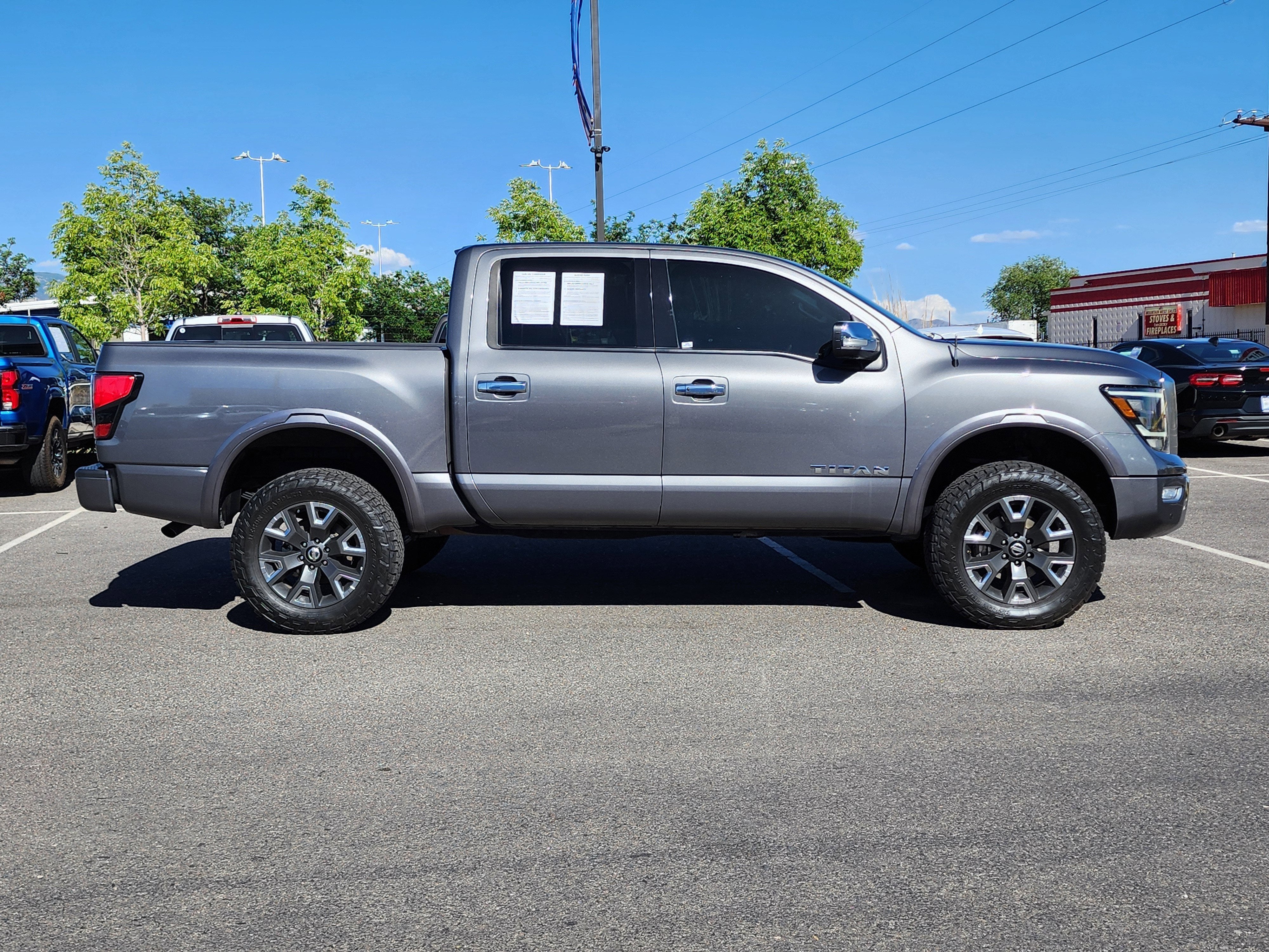 2021 Nissan TITAN Crew Cab Platinum Reserve 4x4